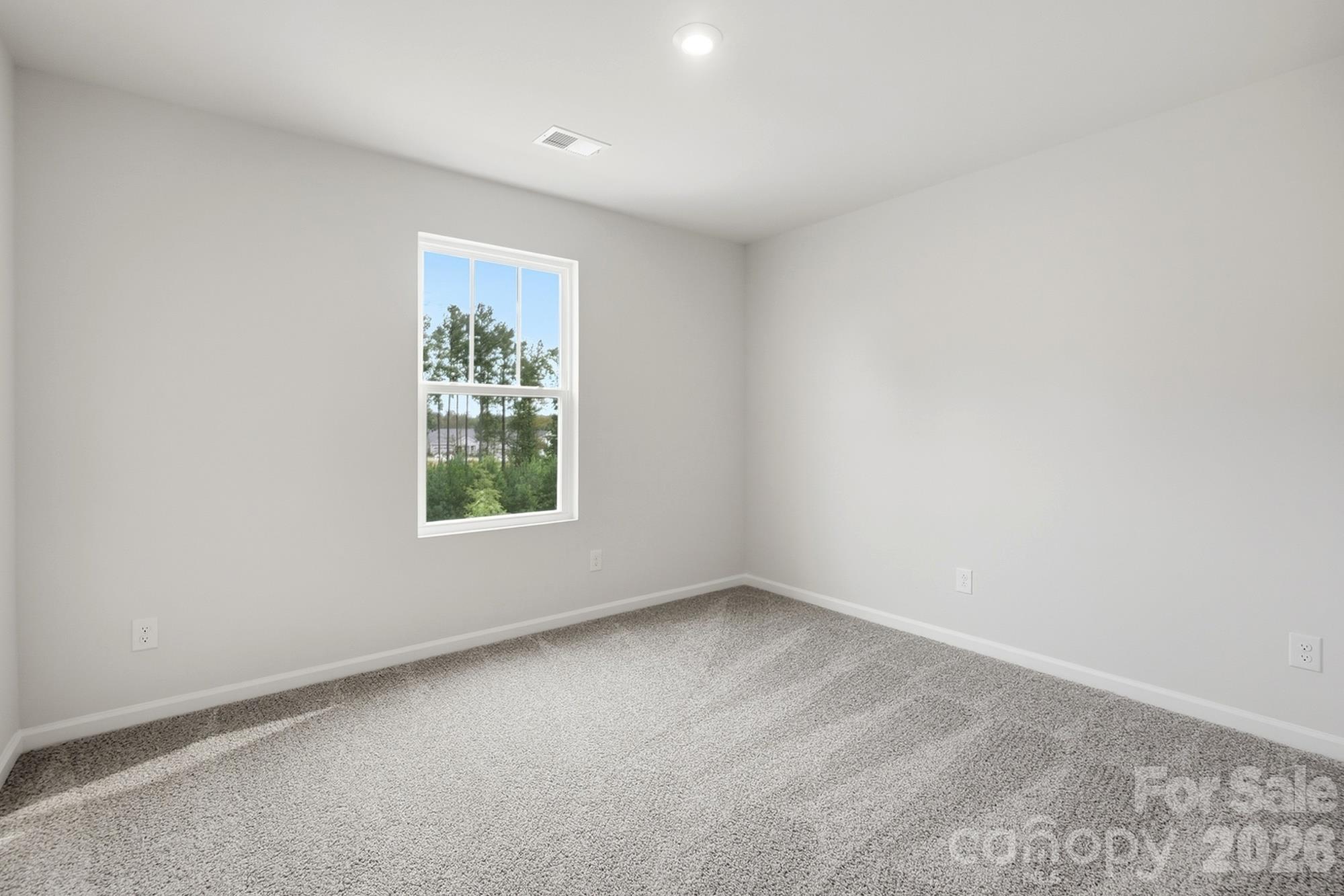 2718 Phoenix Court Property Photo 32