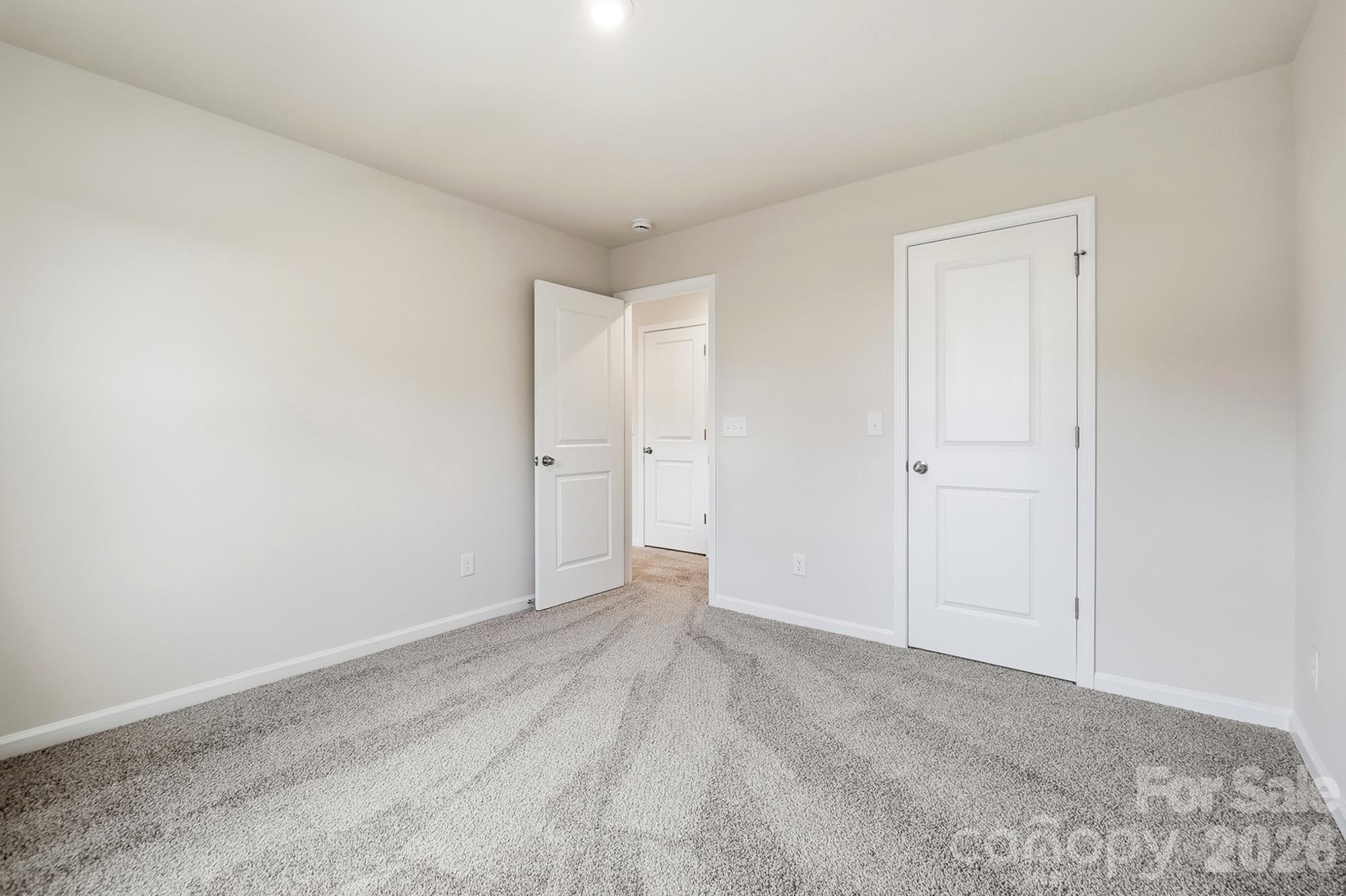 2718 Phoenix Court Property Photo 35
