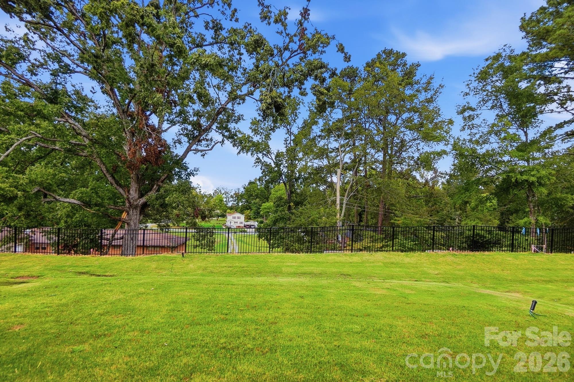2718 Phoenix Court Property Photo 41