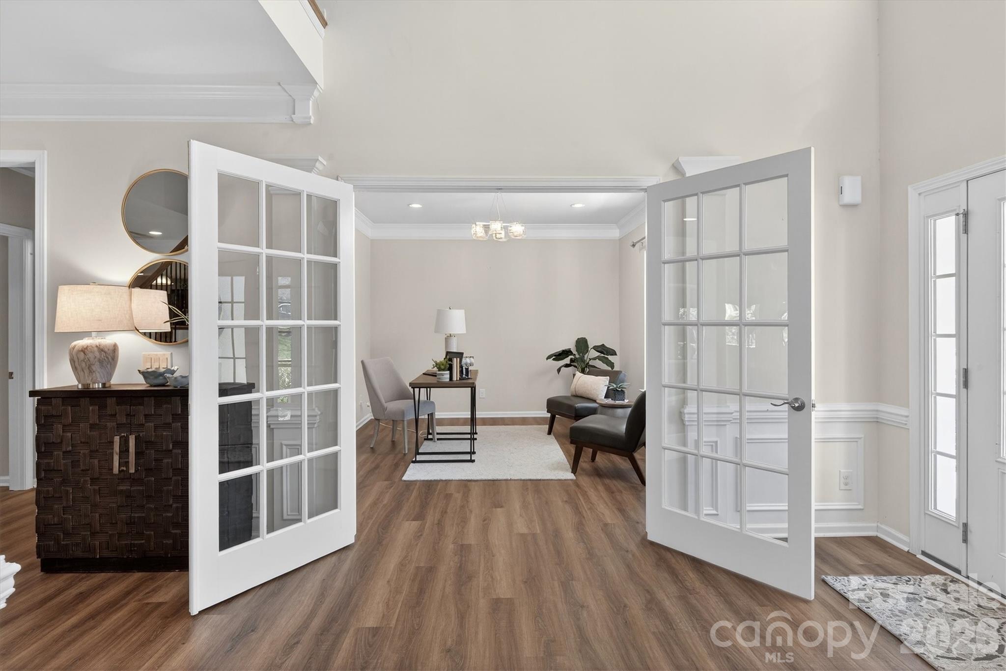 17515 Campbell Hall Court Property Photo 4