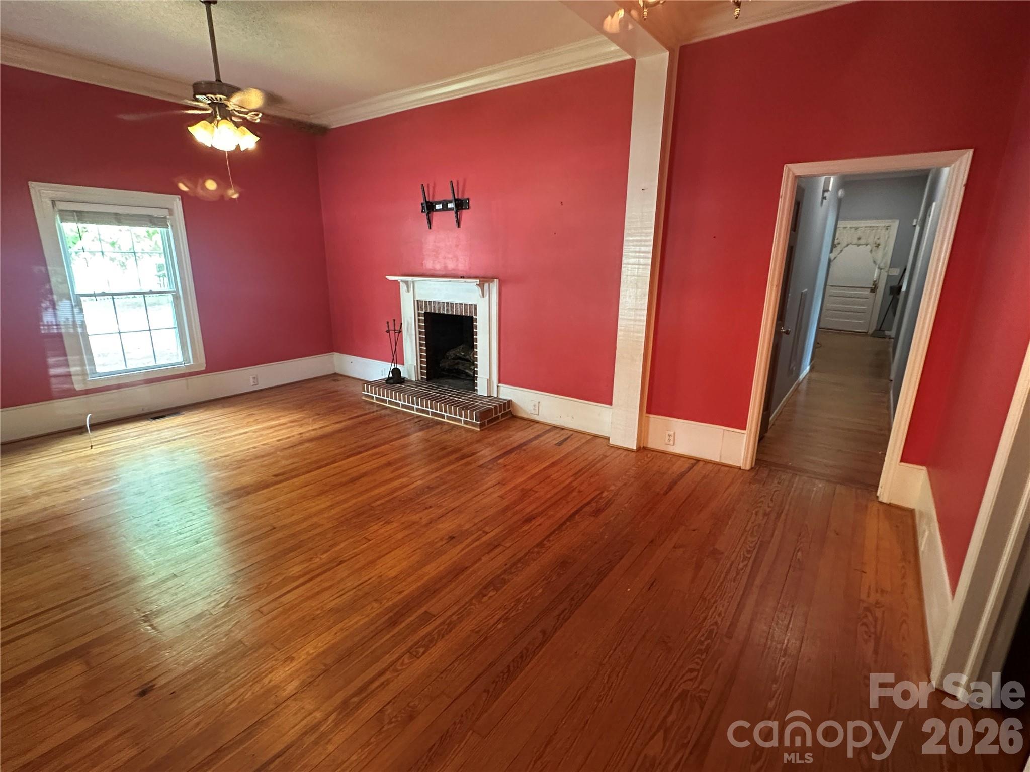 215 S Matson Street Property Photo 11