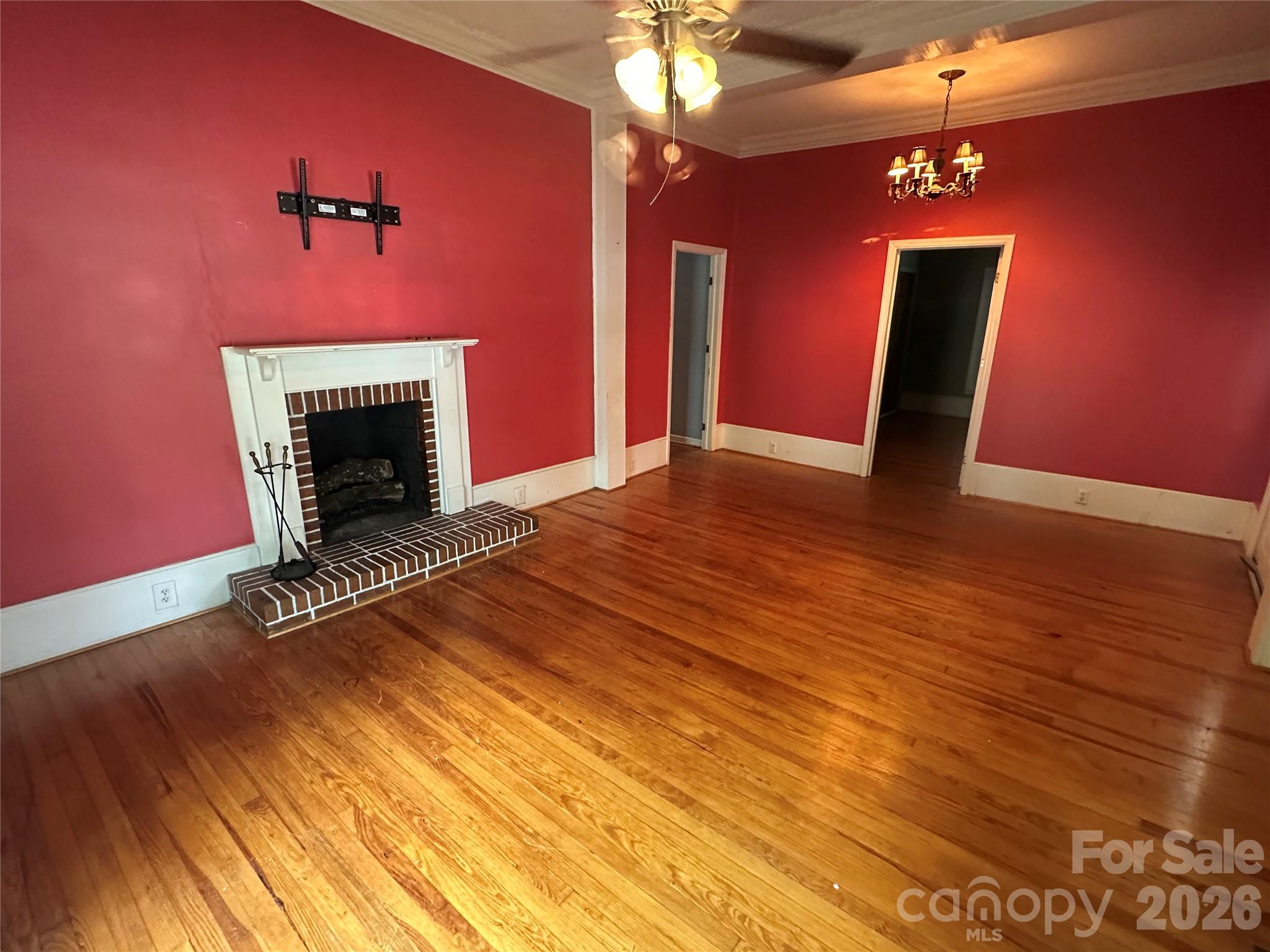 215 S Matson Street Property Photo 12