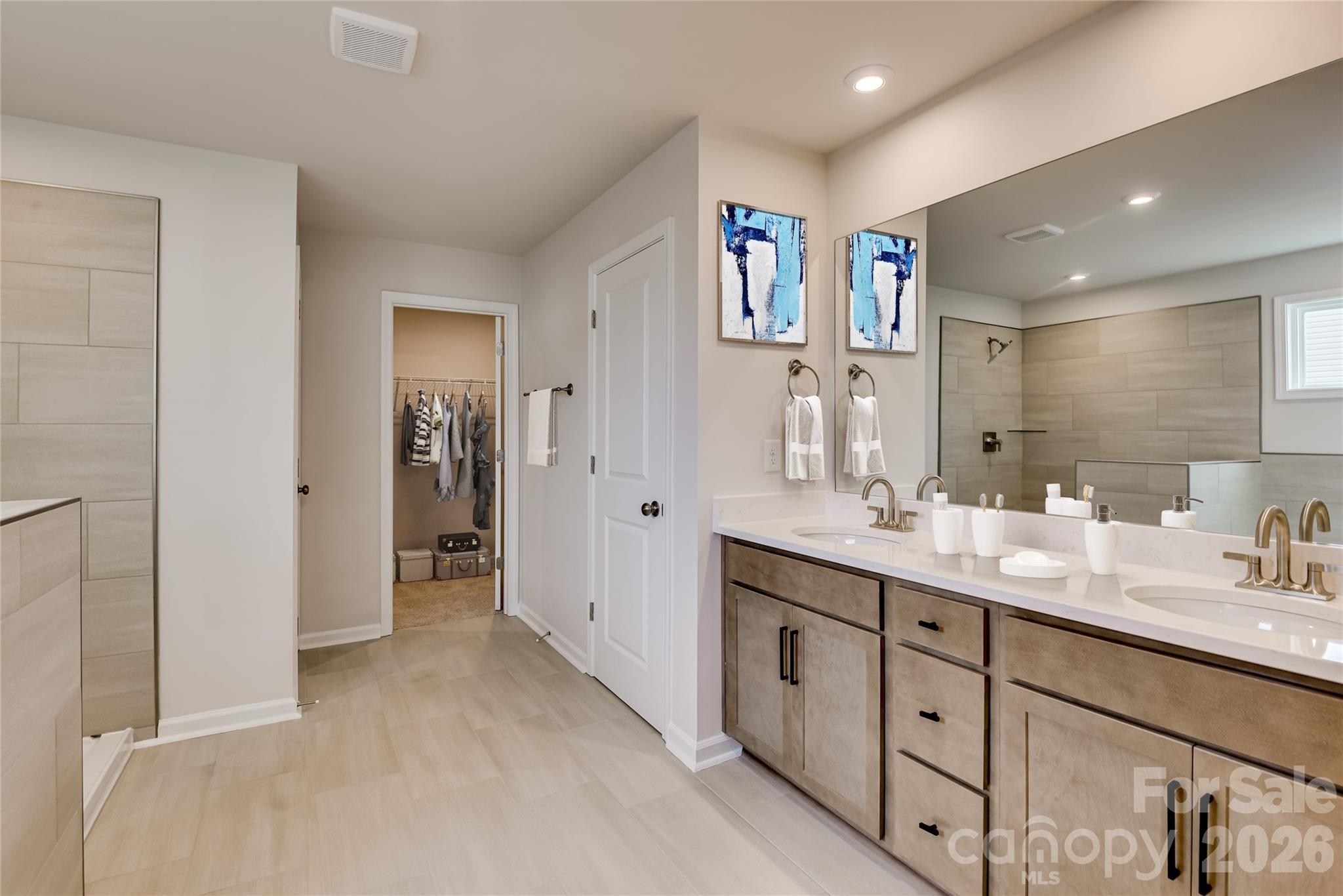 4204 Vista Pine Drive Property Photo 4