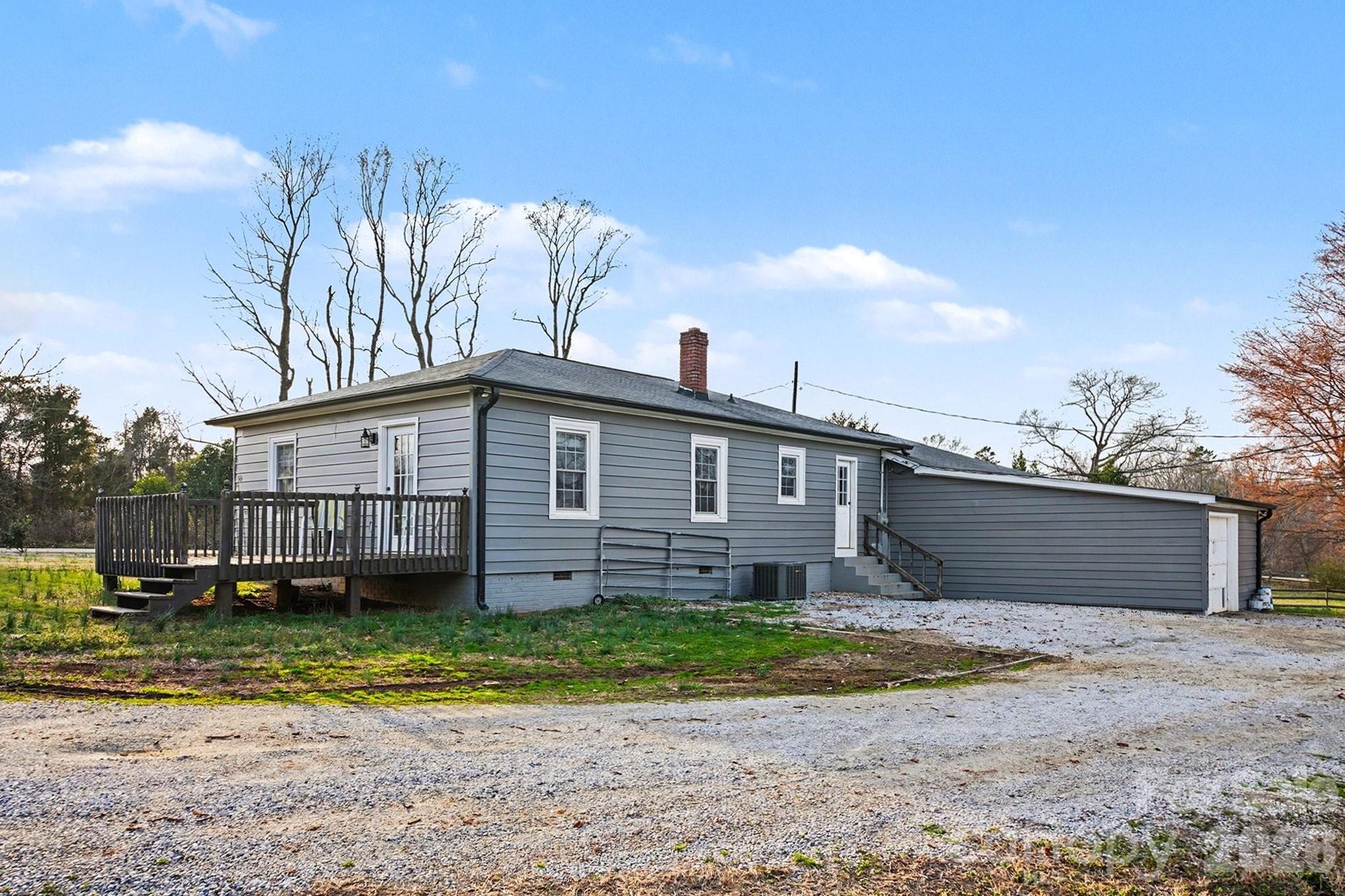 2325 Brown Road Property Photo 6