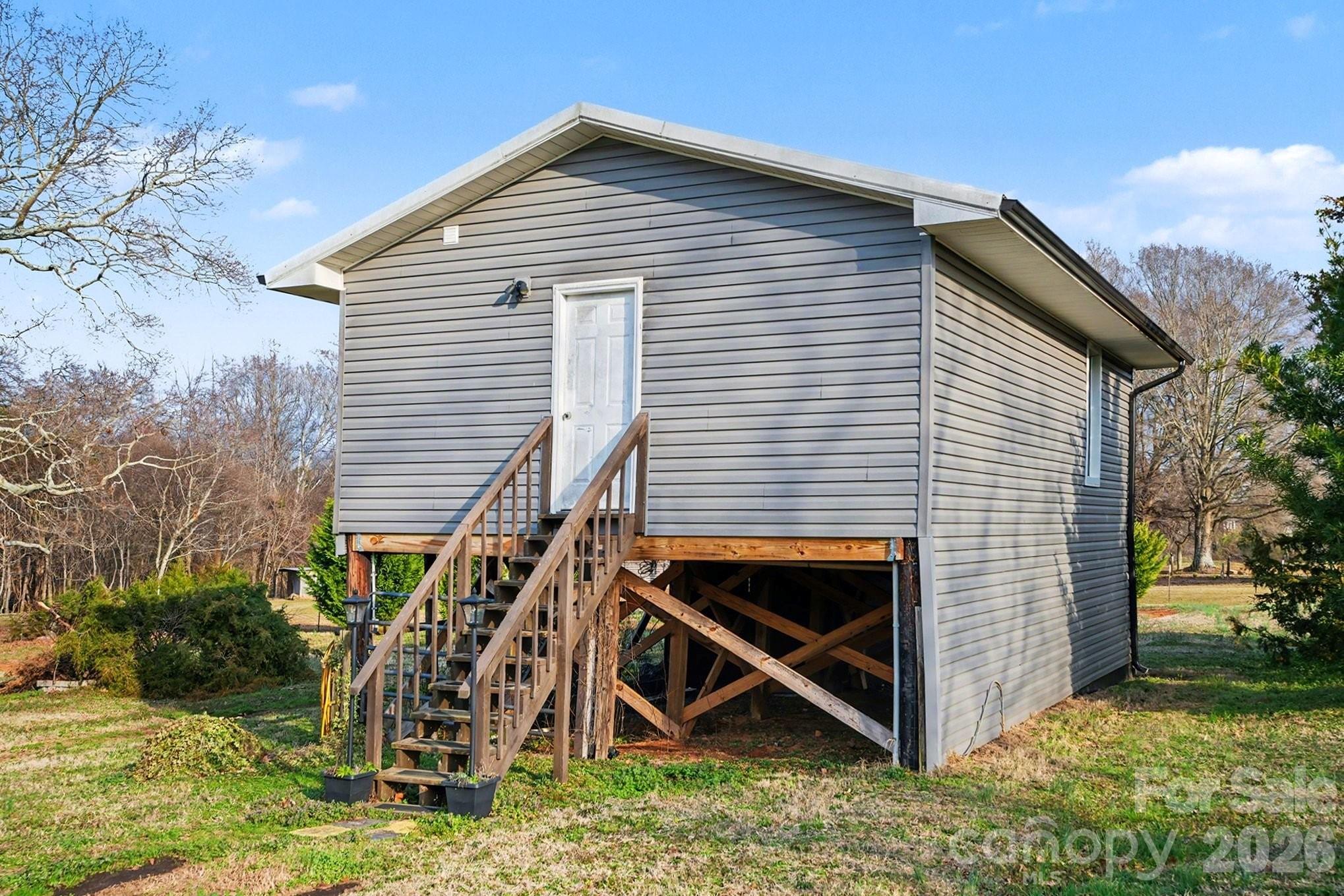 2325 Brown Road Property Photo 24