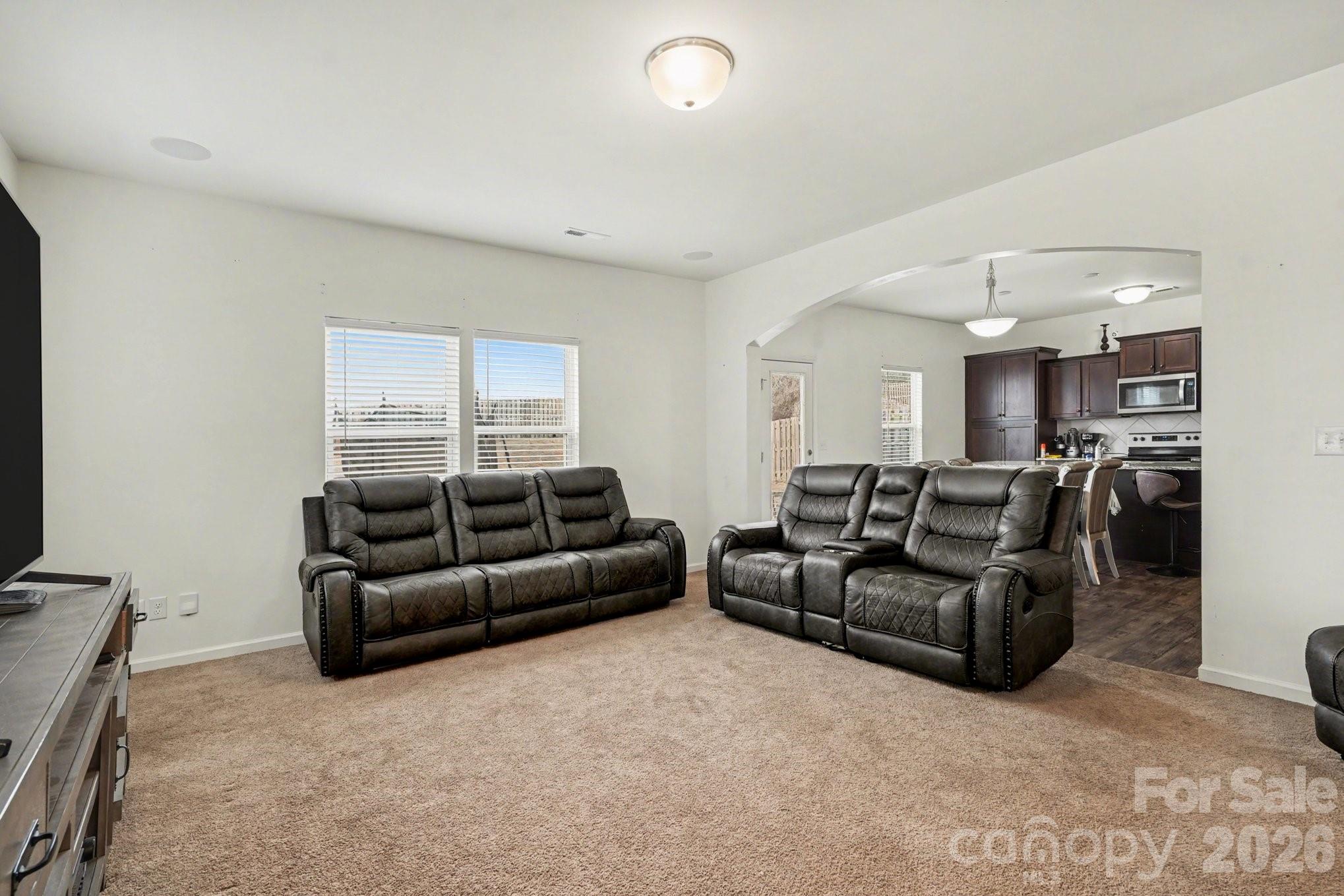 113 Buoy Lane Property Photo 6