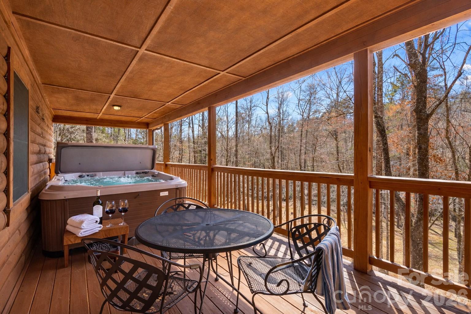 130 S Chatem Court Property Photo 4