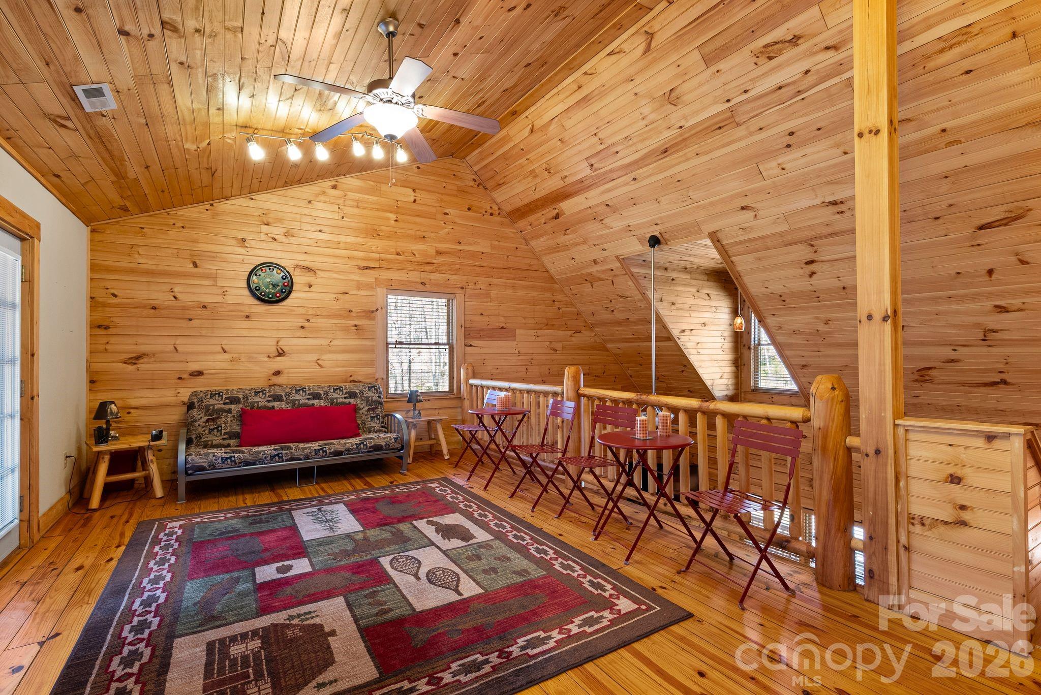 130 S Chatem Court Property Photo 20