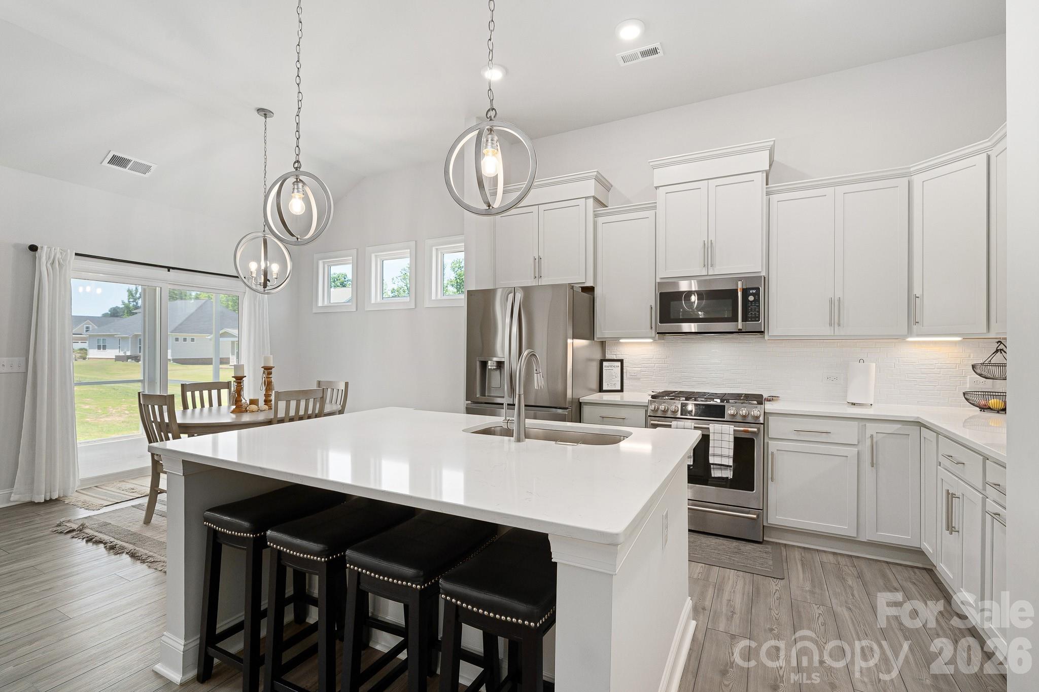 714 Sawgrass Ridge Court Property Photo 9