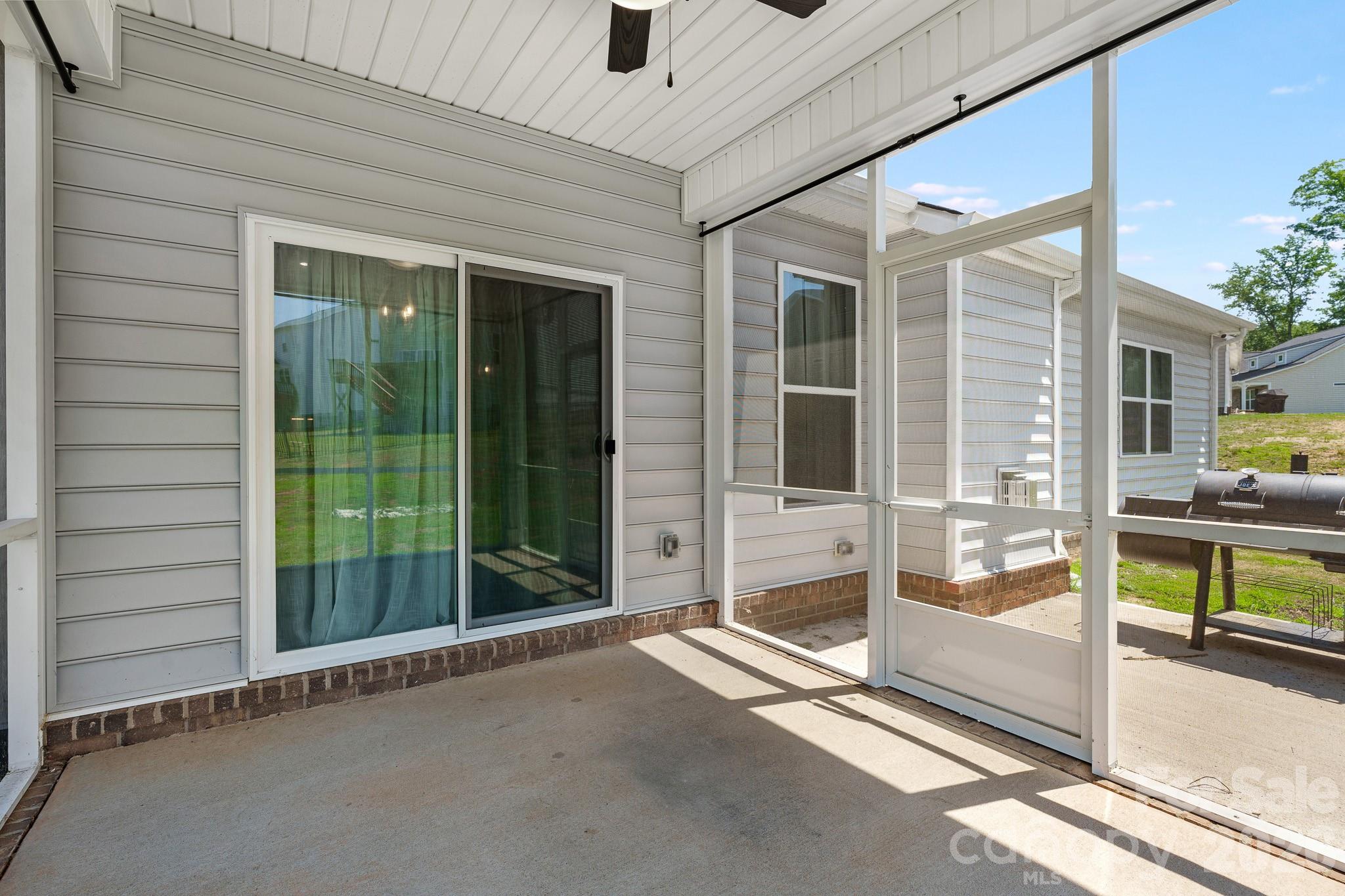 714 Sawgrass Ridge Court Property Photo 32