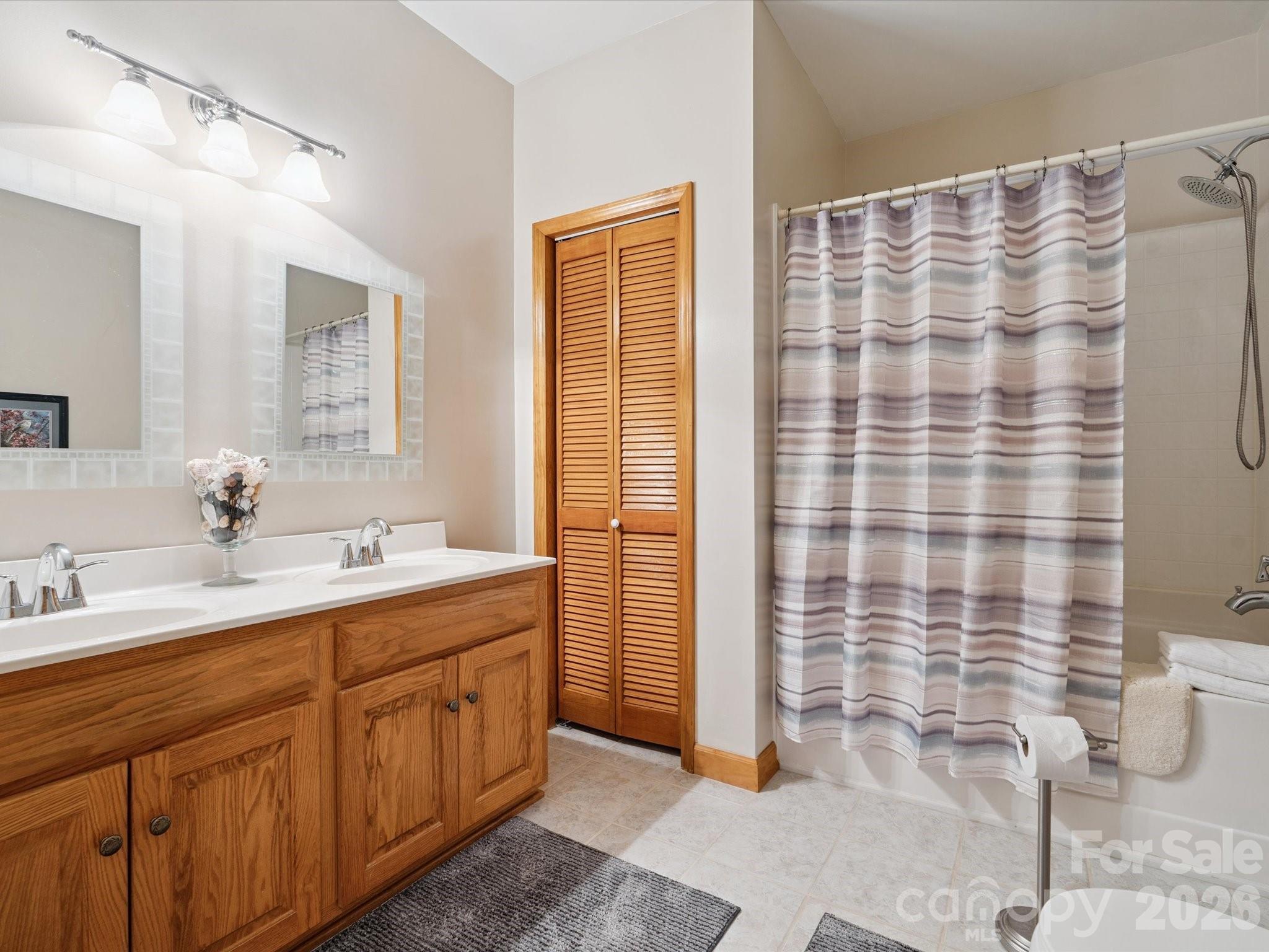 887 Living Waters Drive Property Photo 15