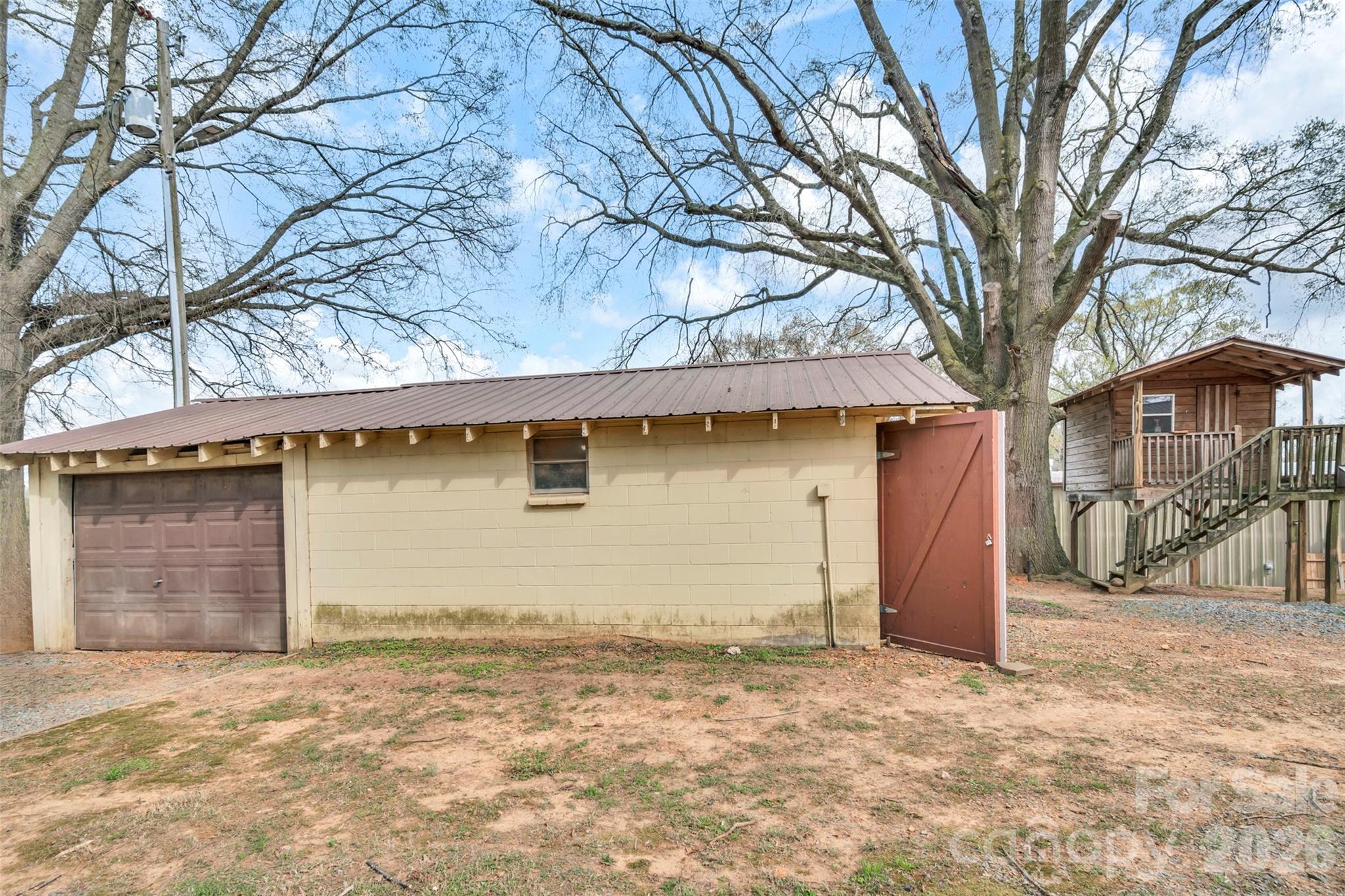 1524 Old Lawyers Road Property Photo 25