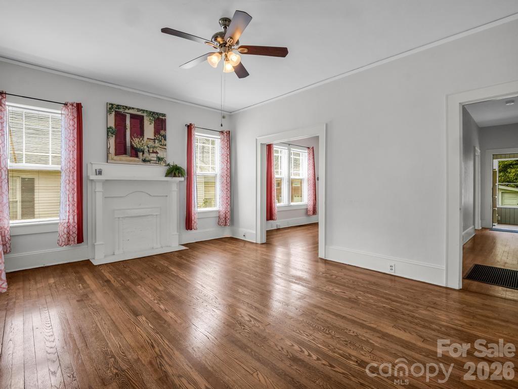203 Court Street Property Photo 3