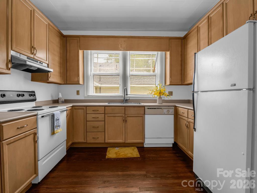 203 Court Street Property Photo 9