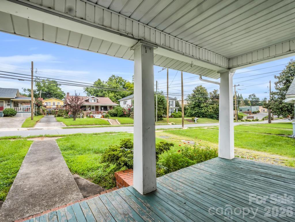 203 Court Street Property Photo 15