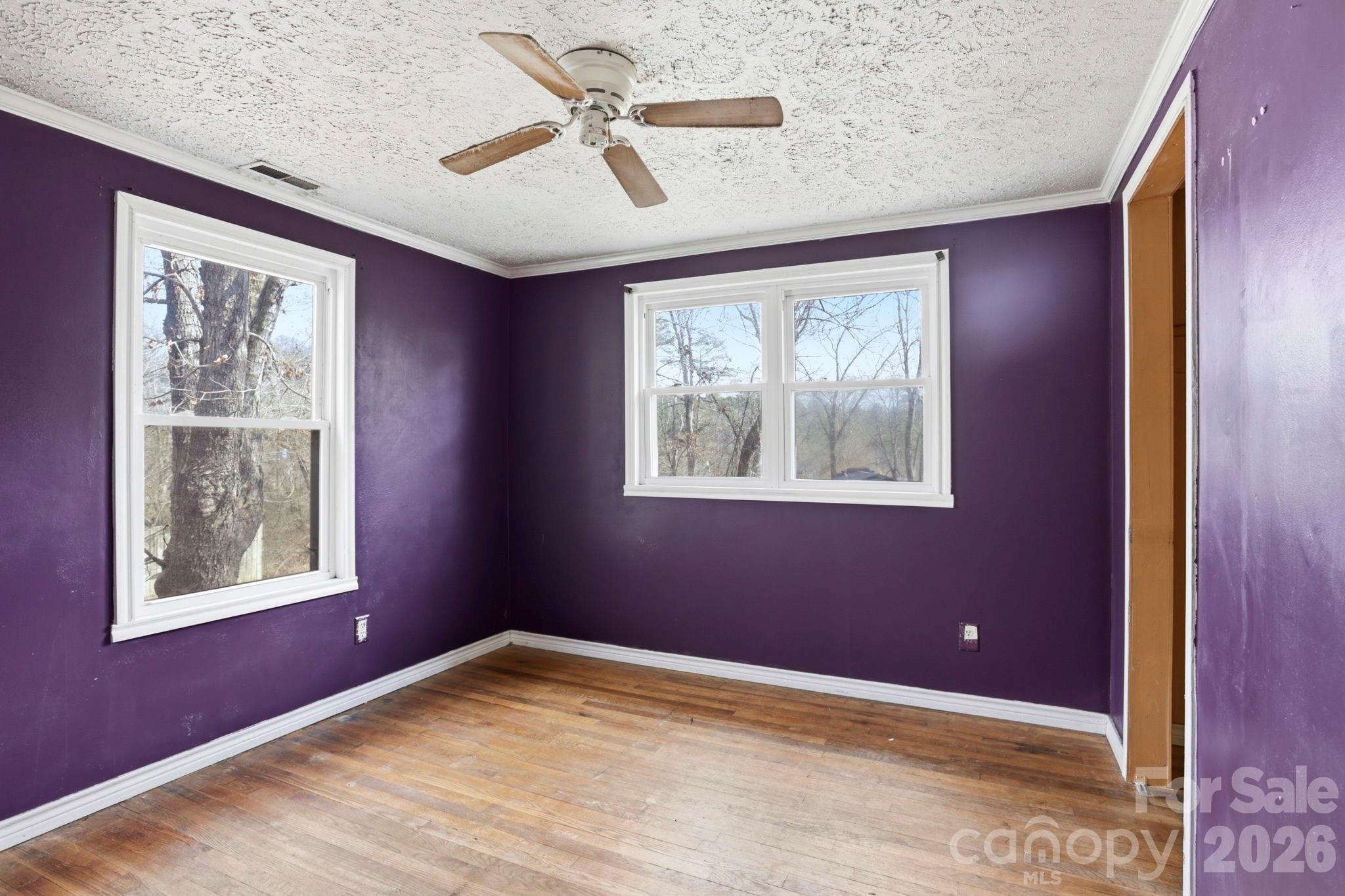 180 Whispering Pines Drive Property Photo 16