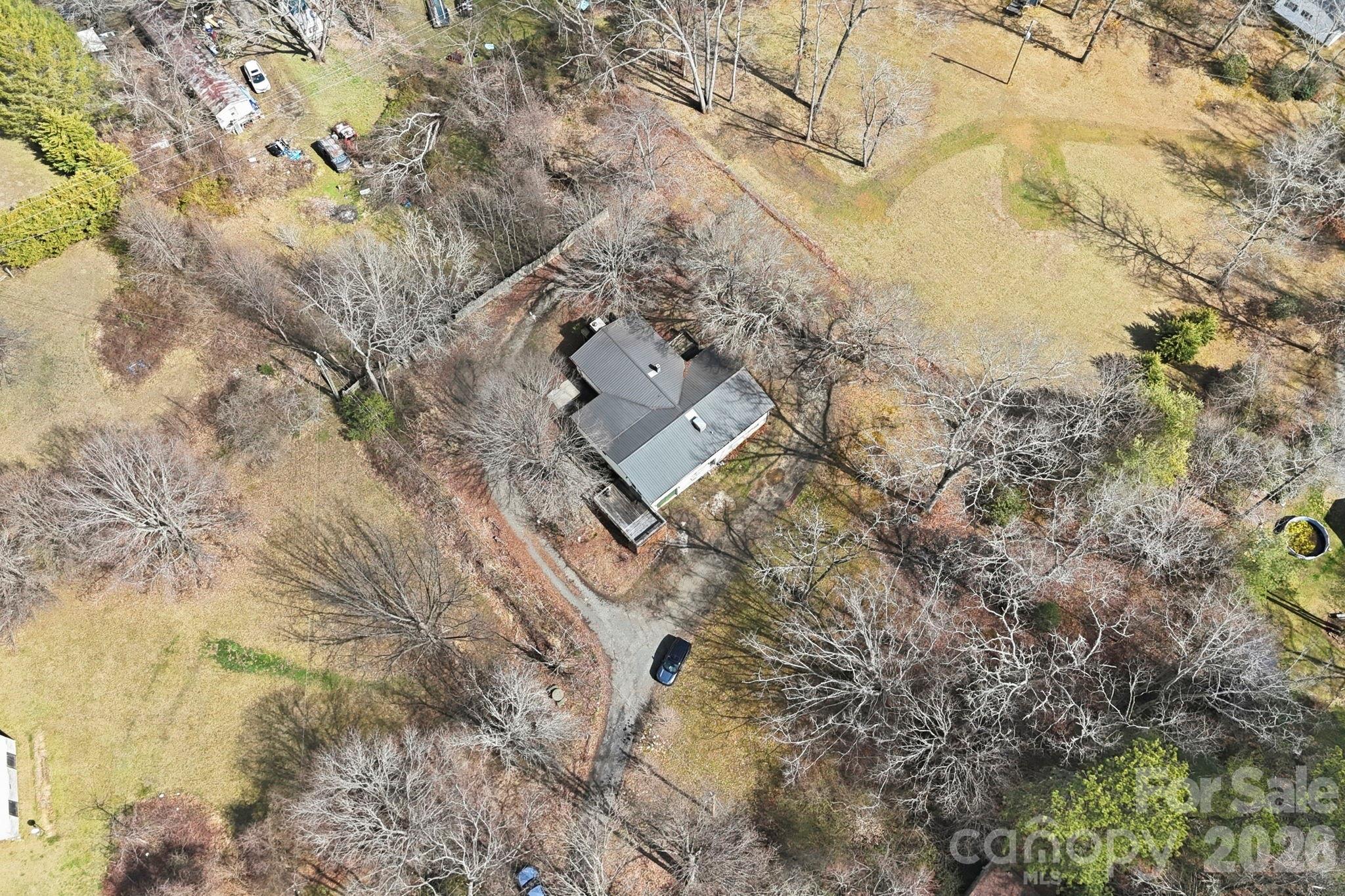 180 Whispering Pines Drive Property Photo 25