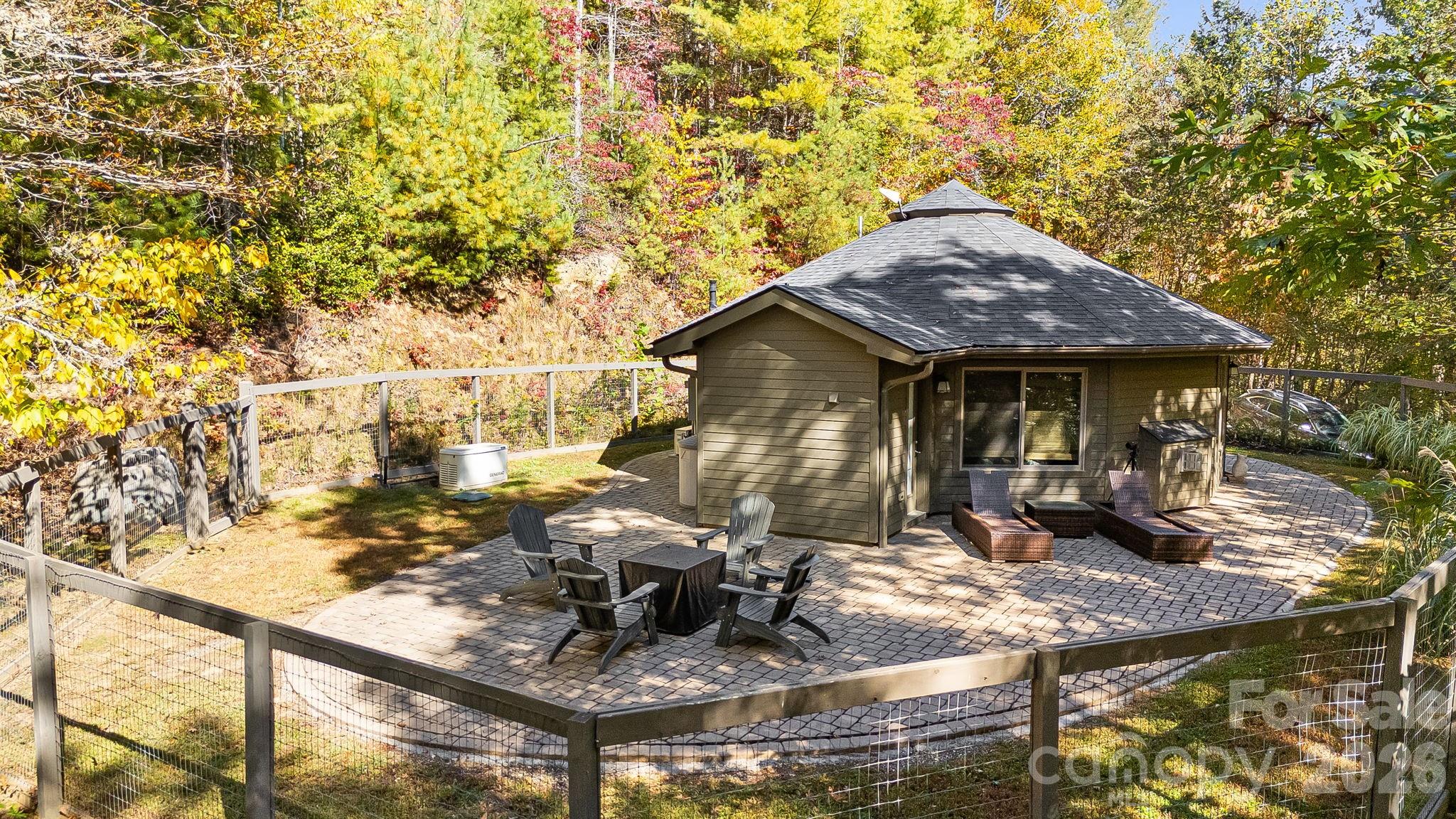 16 Caddis Court Property Photo 4