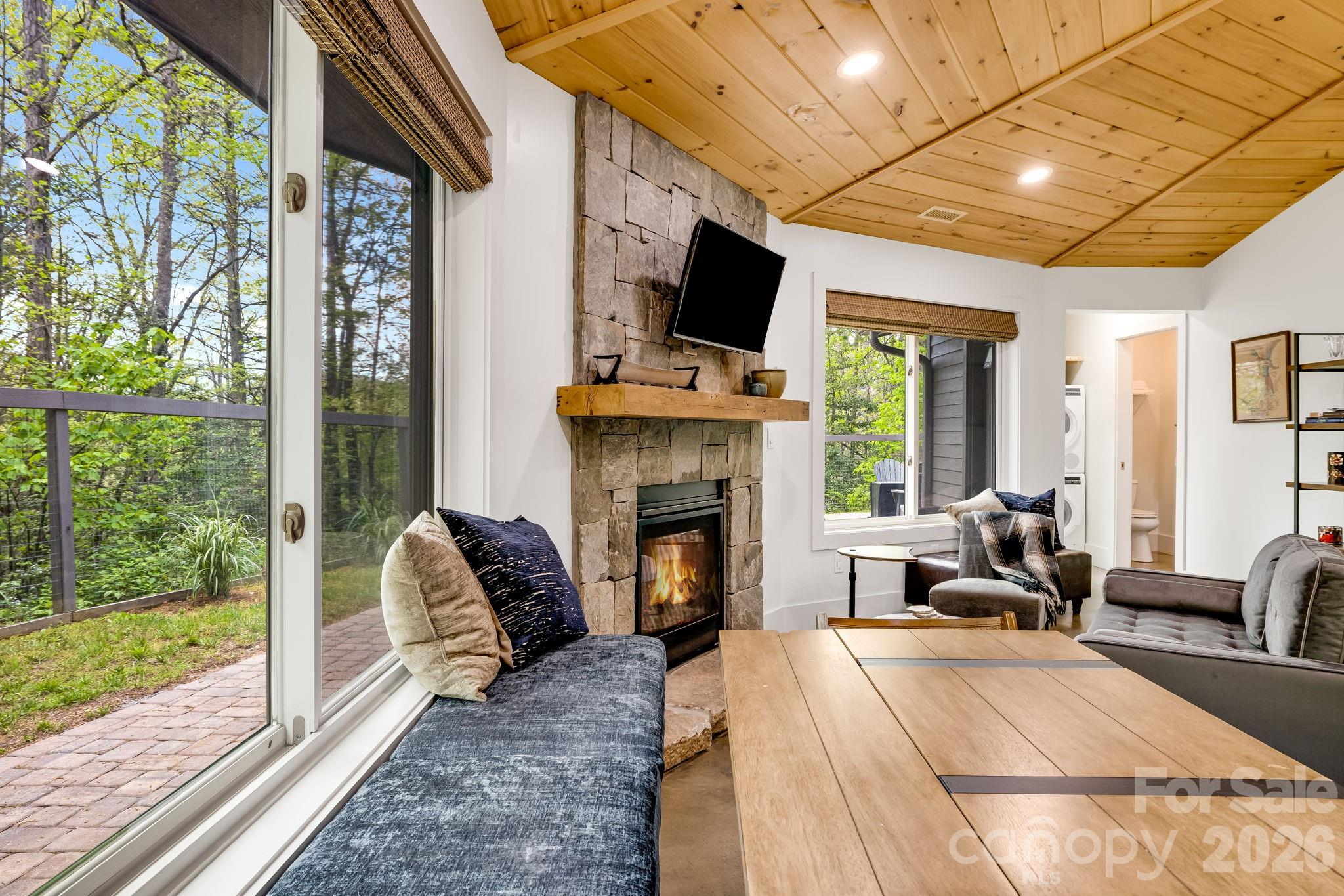 16 Caddis Court Property Photo 12