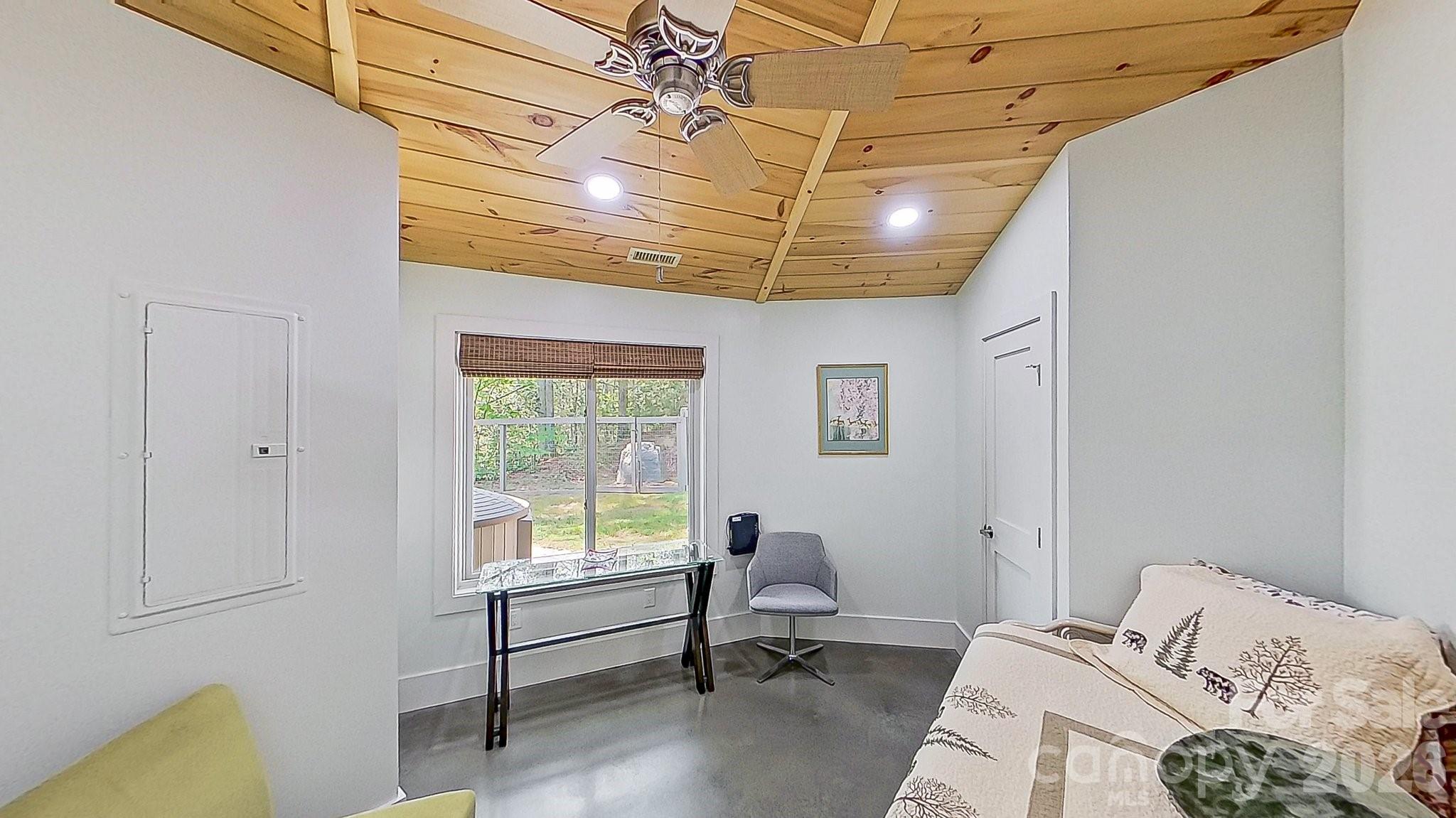 16 Caddis Court Property Photo 17
