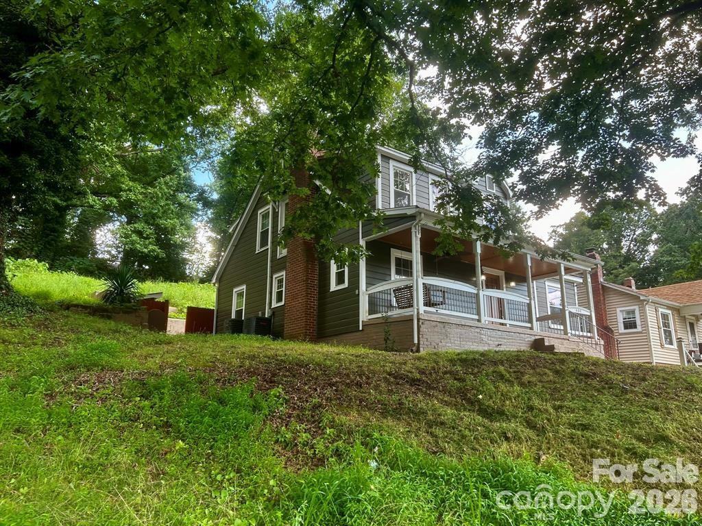 404 Huffman Street Property Photo 1