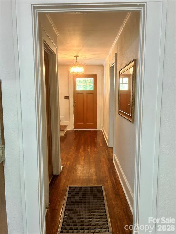 404 Huffman Street Property Photo 6