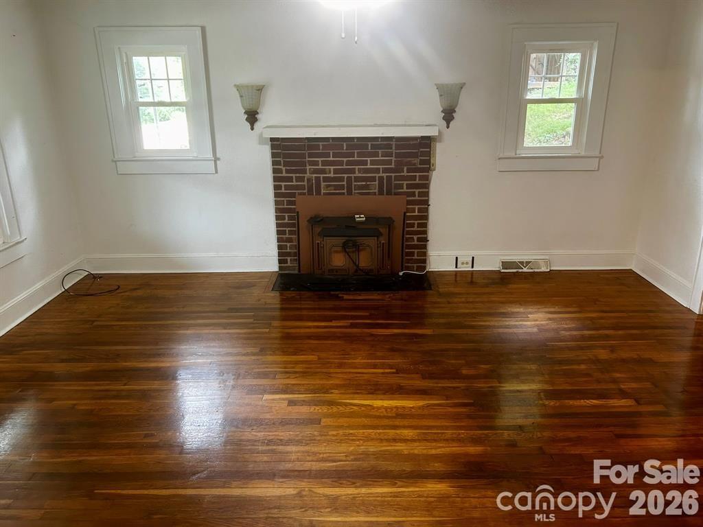 404 Huffman Street Property Photo 7