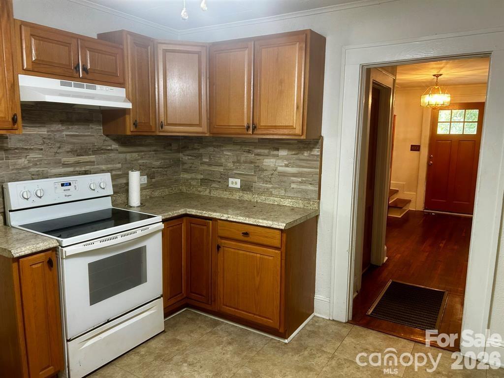 404 Huffman Street Property Photo 9