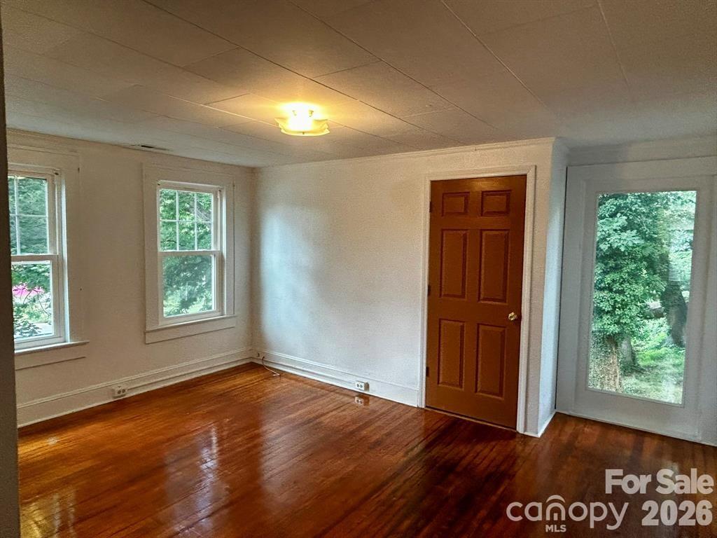 404 Huffman Street Property Photo 18
