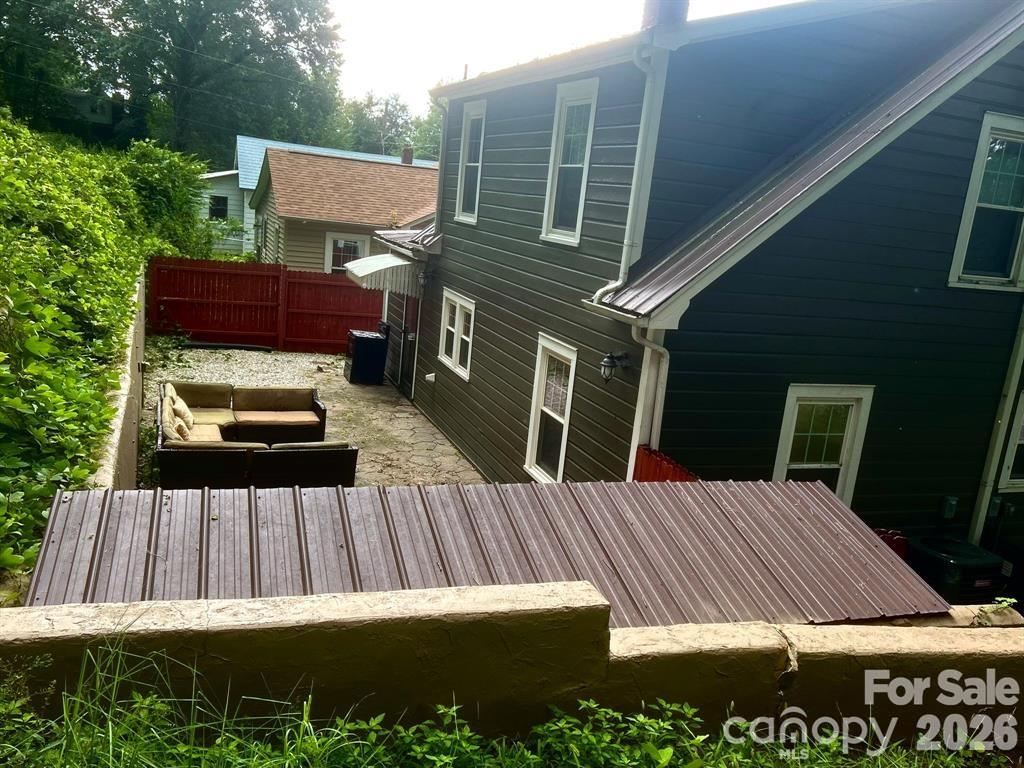 404 Huffman Street Property Photo 26