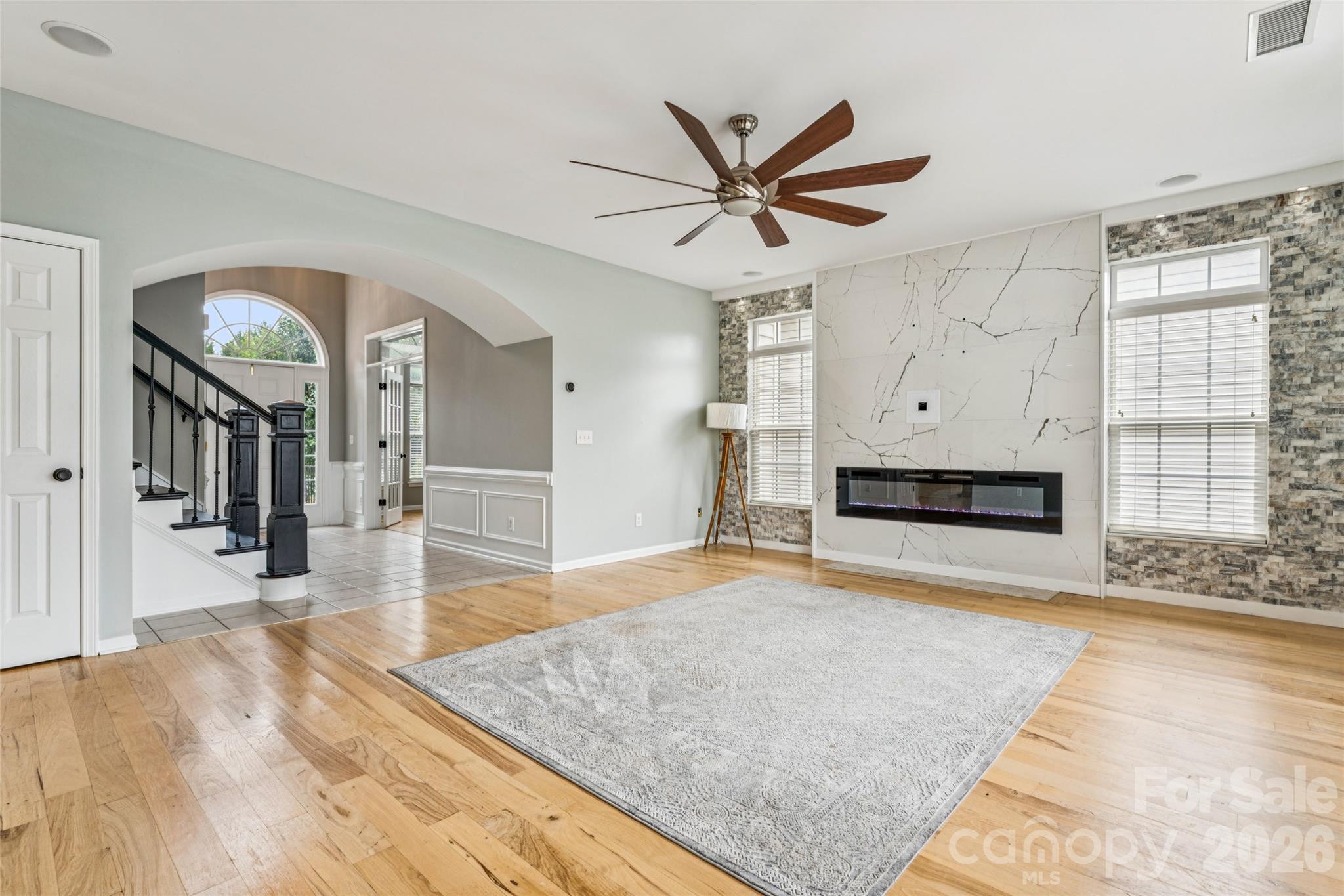 11413 Mangla Drive Property Photo 11