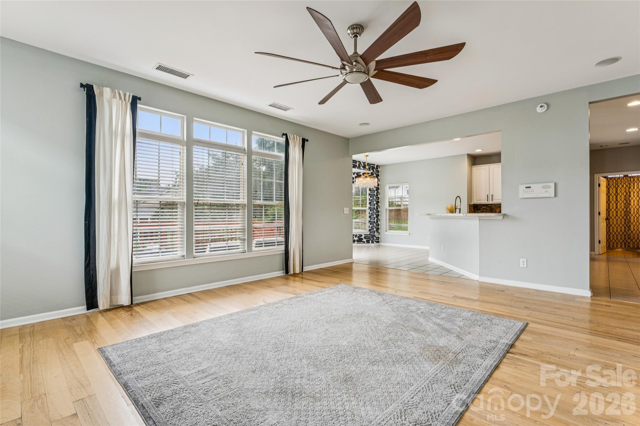 11413 Mangla Drive Property Photo 12
