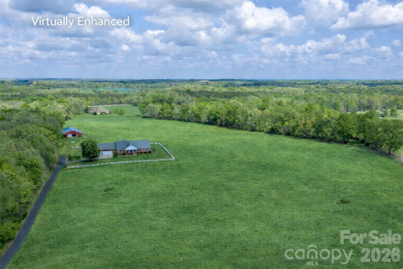 824 N Forest Hills School Road Property Photo 1