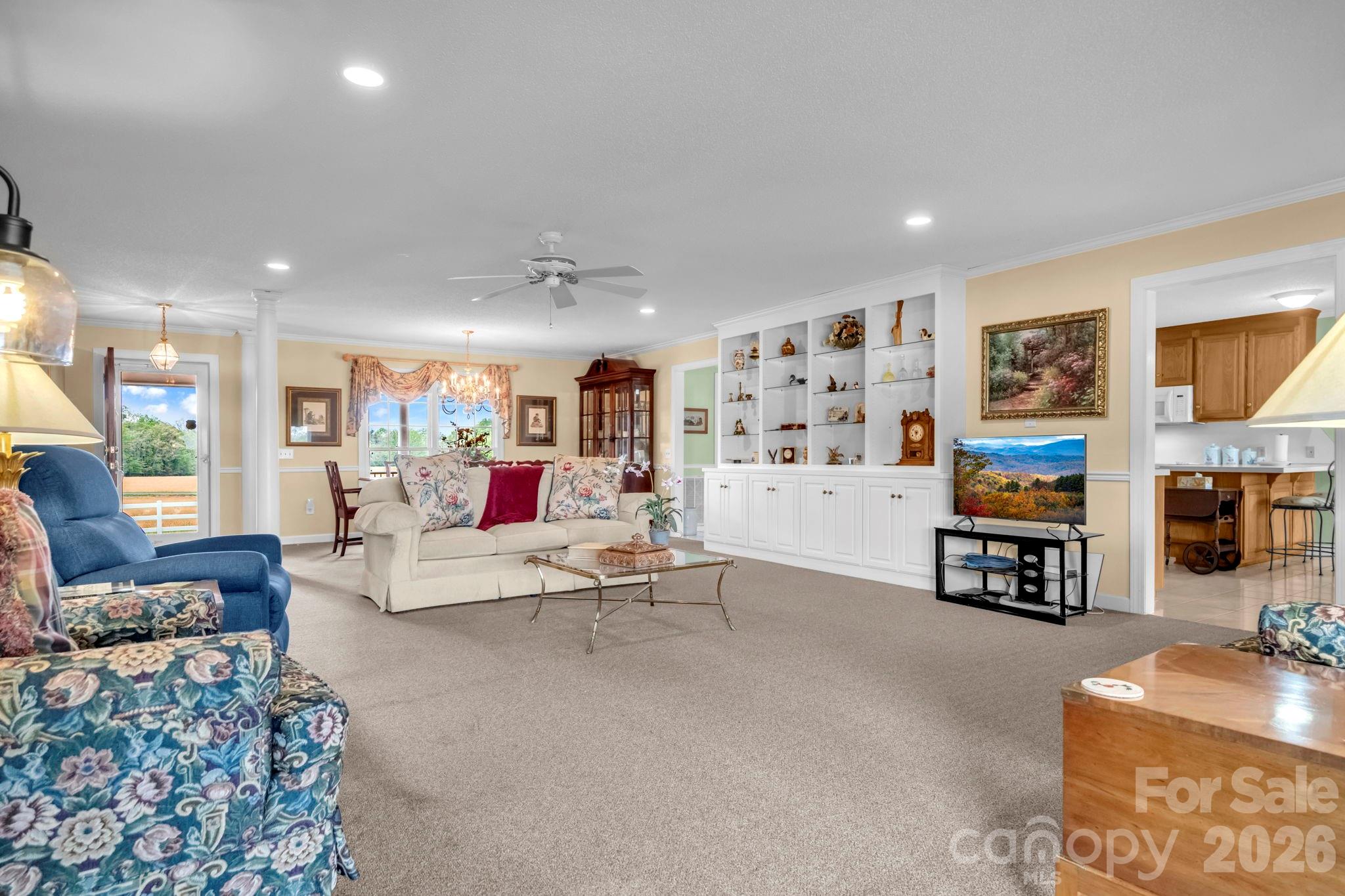 824 N Forest Hills School Road Property Photo 18