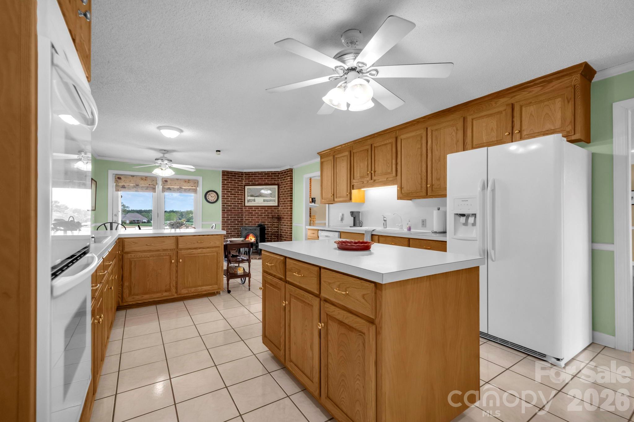 824 N Forest Hills School Road Property Photo 20