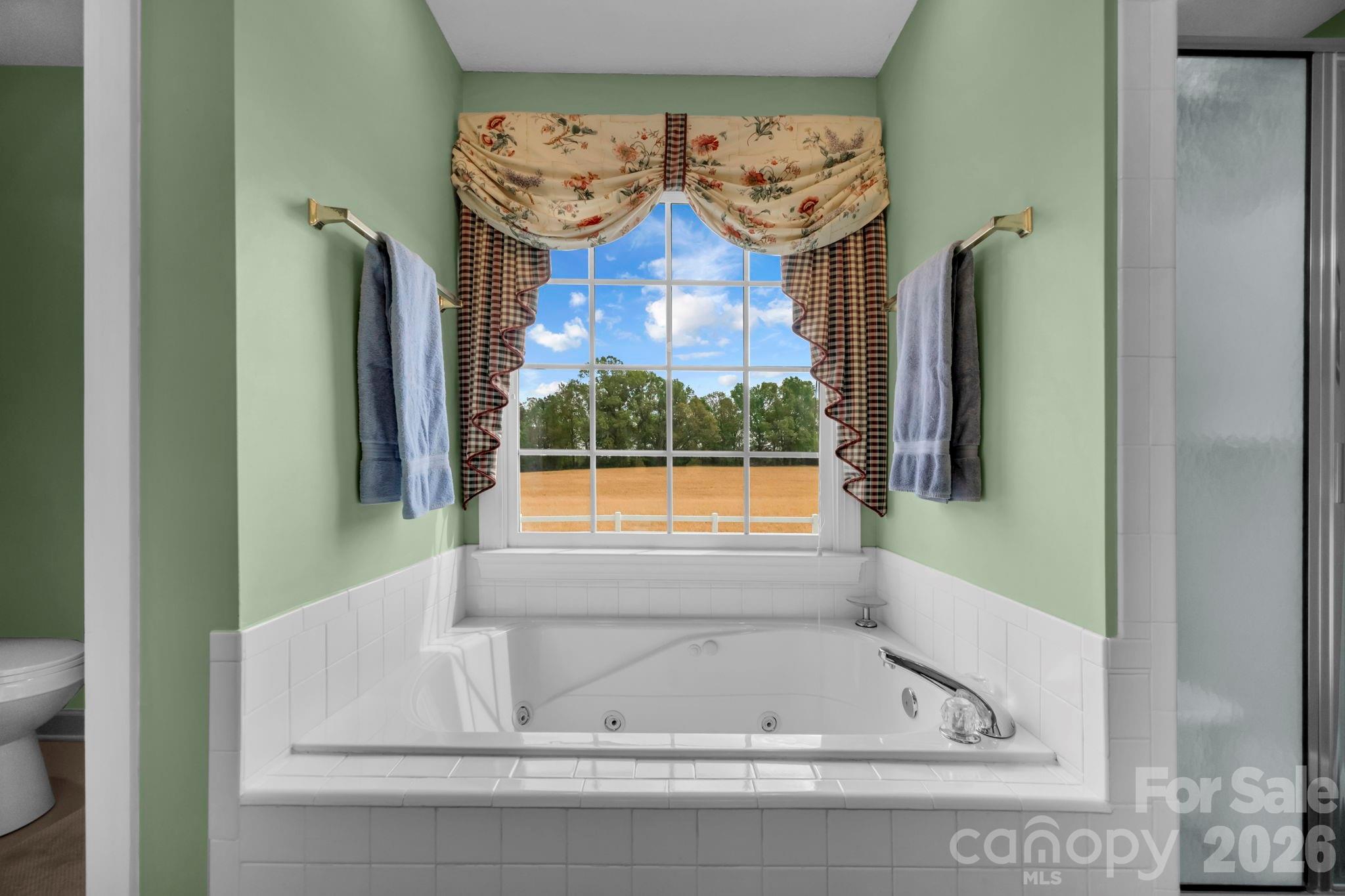 824 N Forest Hills School Road Property Photo 30