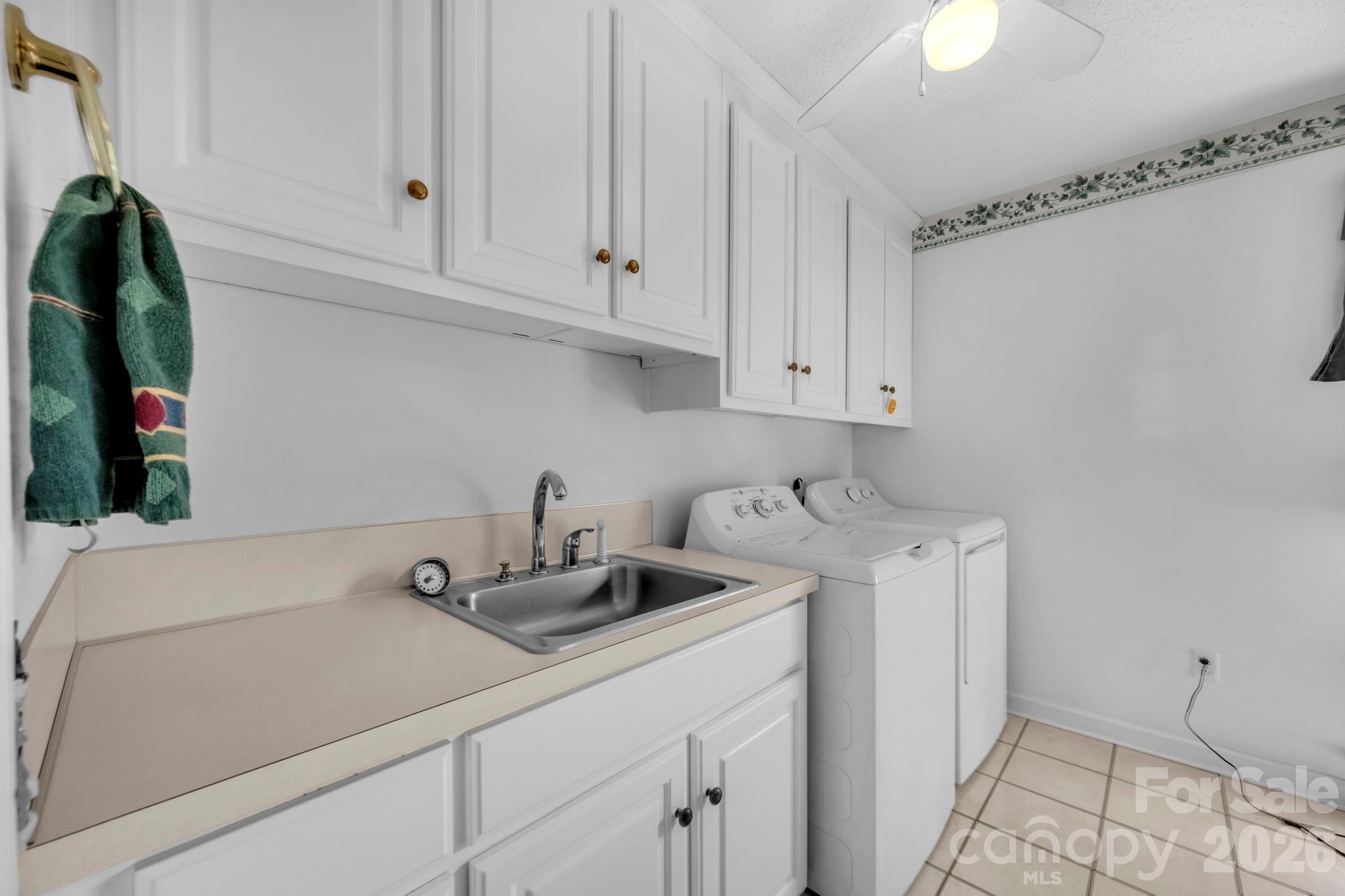824 N Forest Hills School Road Property Photo 35