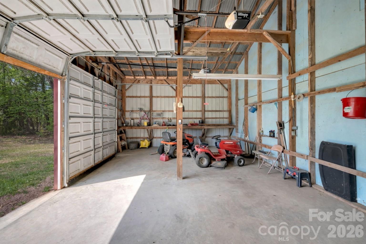 824 N Forest Hills School Road Property Photo 43
