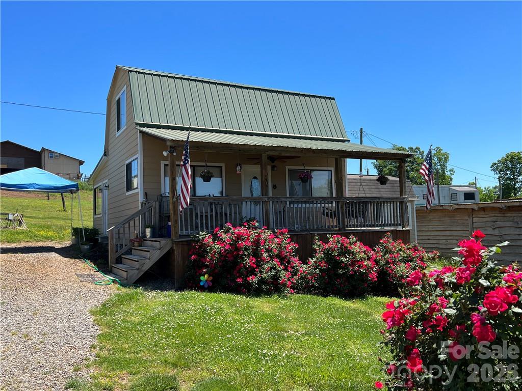 105 Filly Trail Property Photo 1