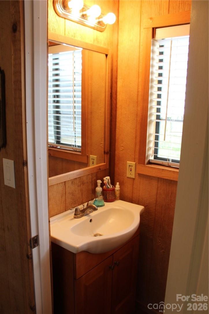 105 Filly Trail Property Photo 10