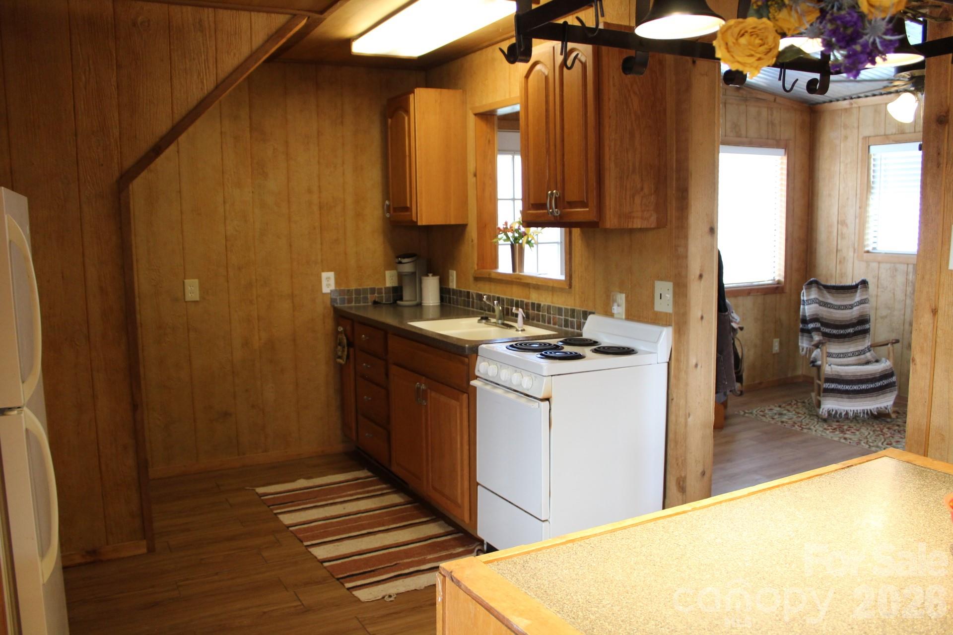105 Filly Trail Property Photo 15