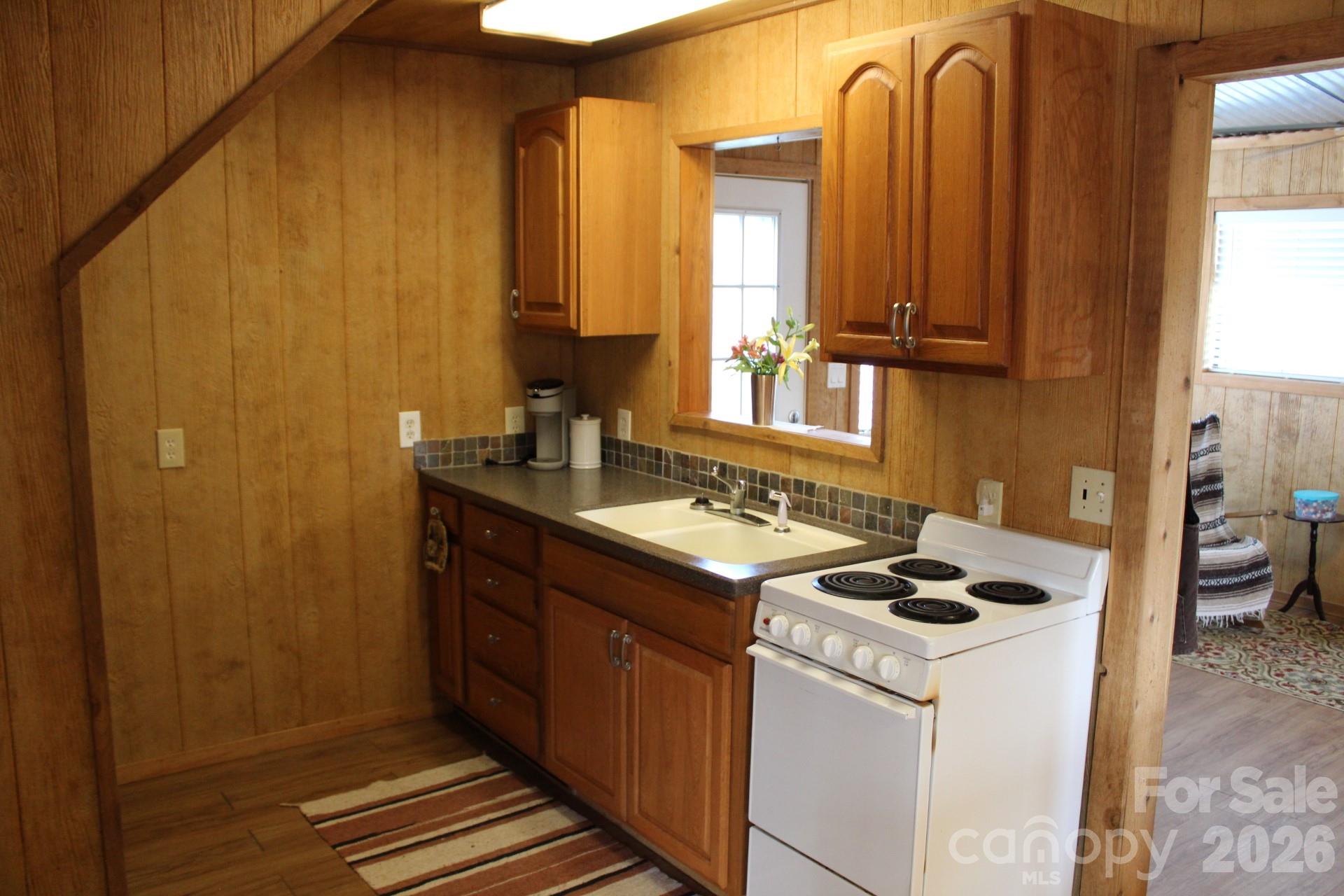 105 Filly Trail Property Photo 16