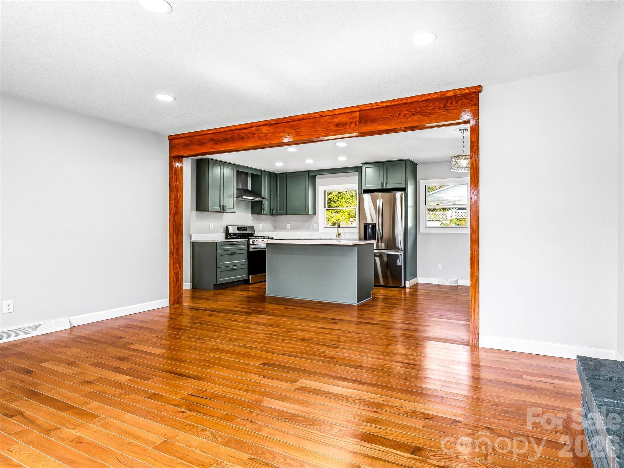 2 Oakland Street Property Photo 9