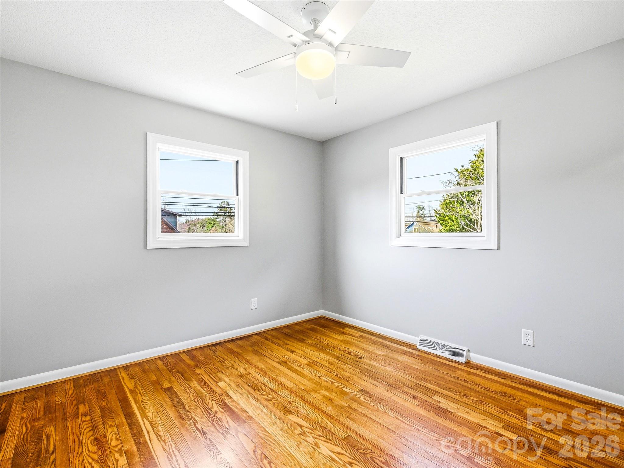 2 Oakland Street Property Photo 25