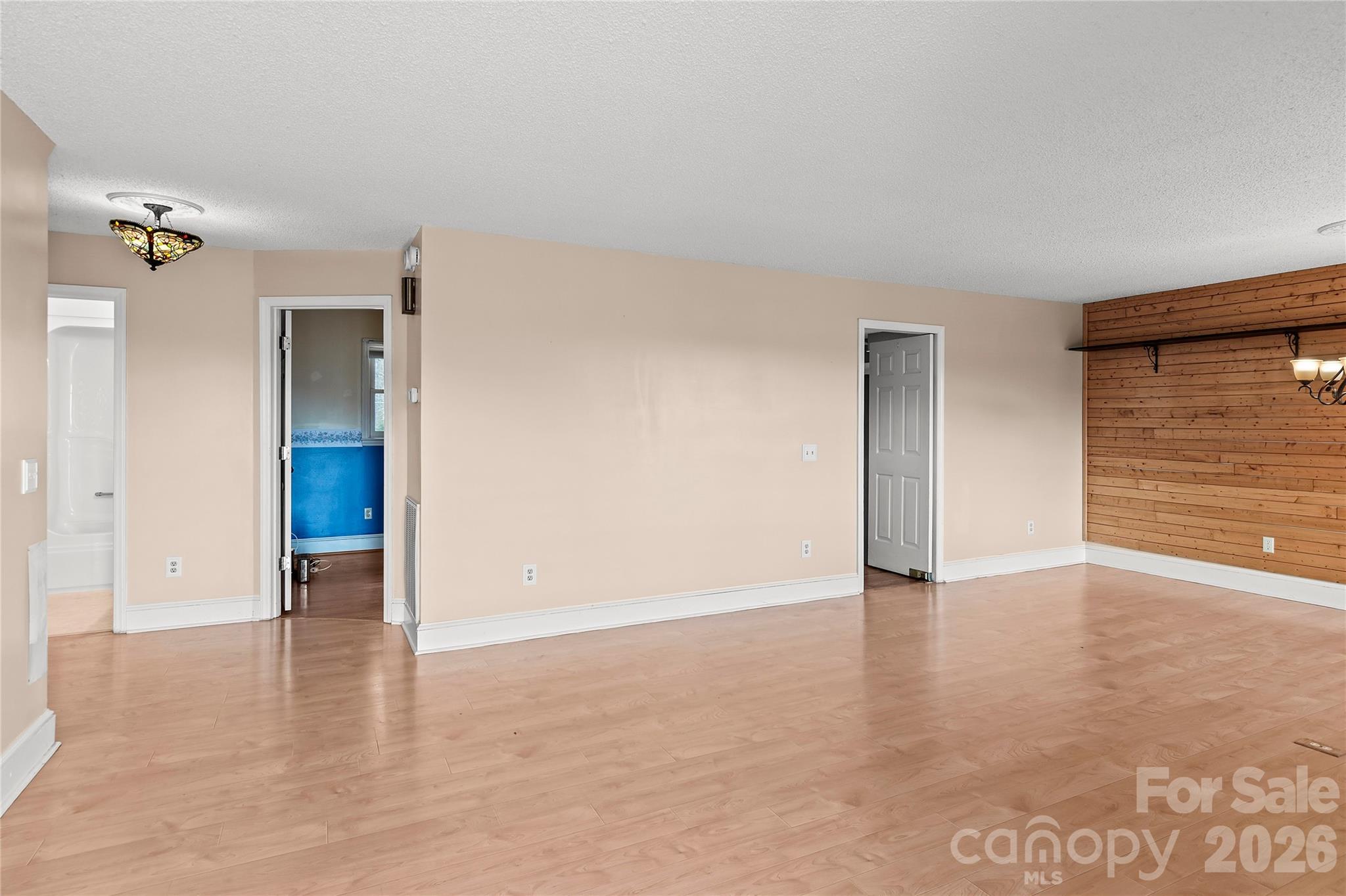 120 Skyline Drive Property Photo 12