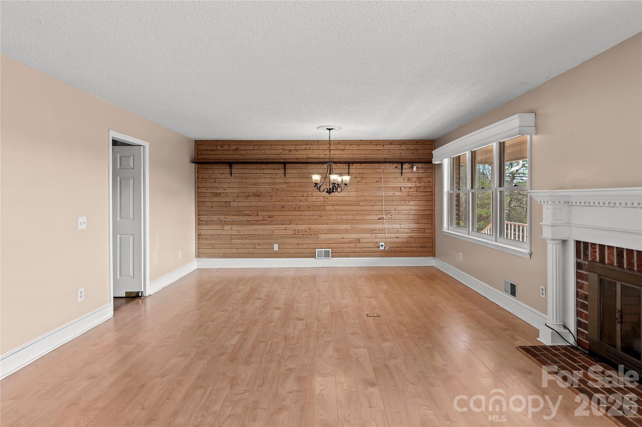 120 Skyline Drive Property Photo 13