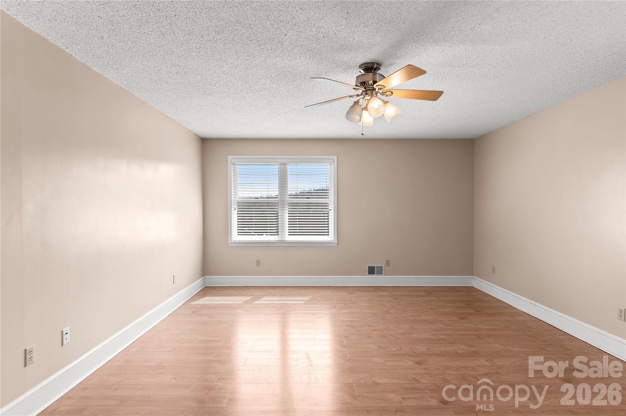 120 Skyline Drive Property Photo 18