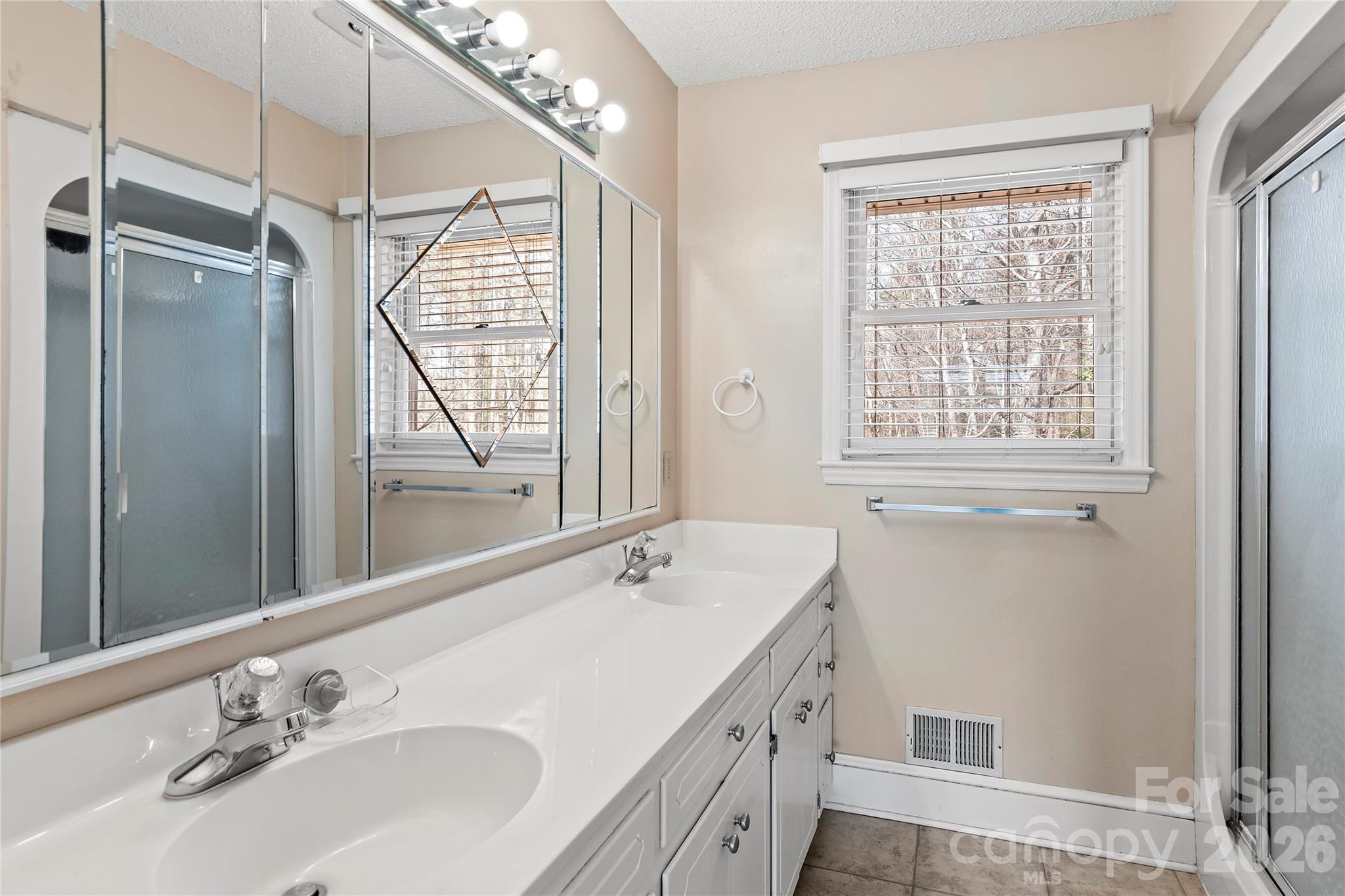 120 Skyline Drive Property Photo 21