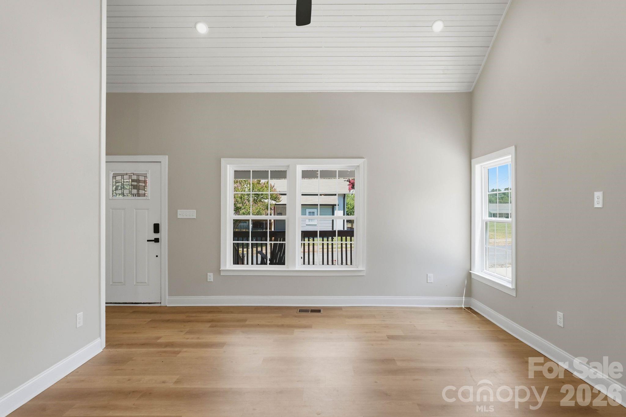203 Lee Street Property Photo 13