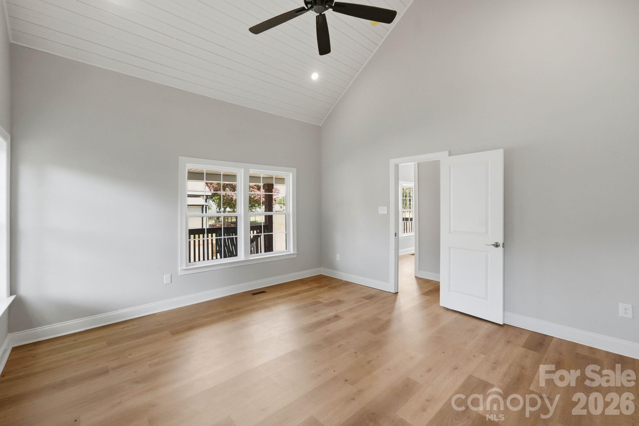 203 Lee Street Property Photo 22